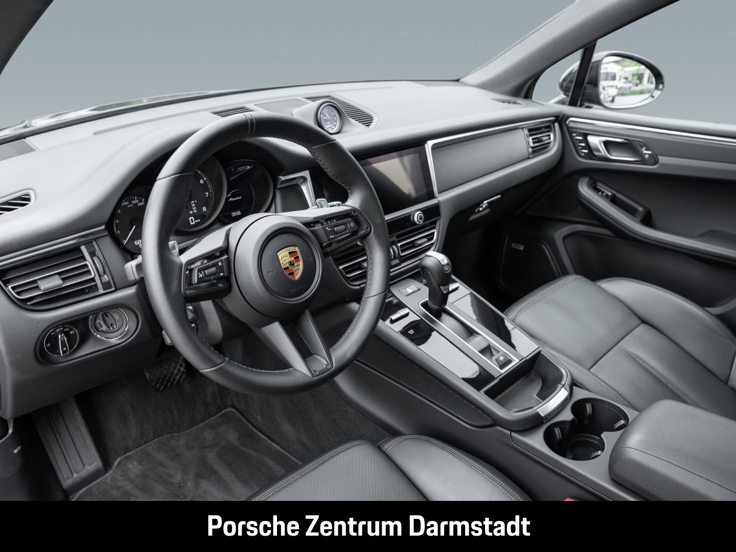 Porsche Macan - Samsaru's Car Outlet
