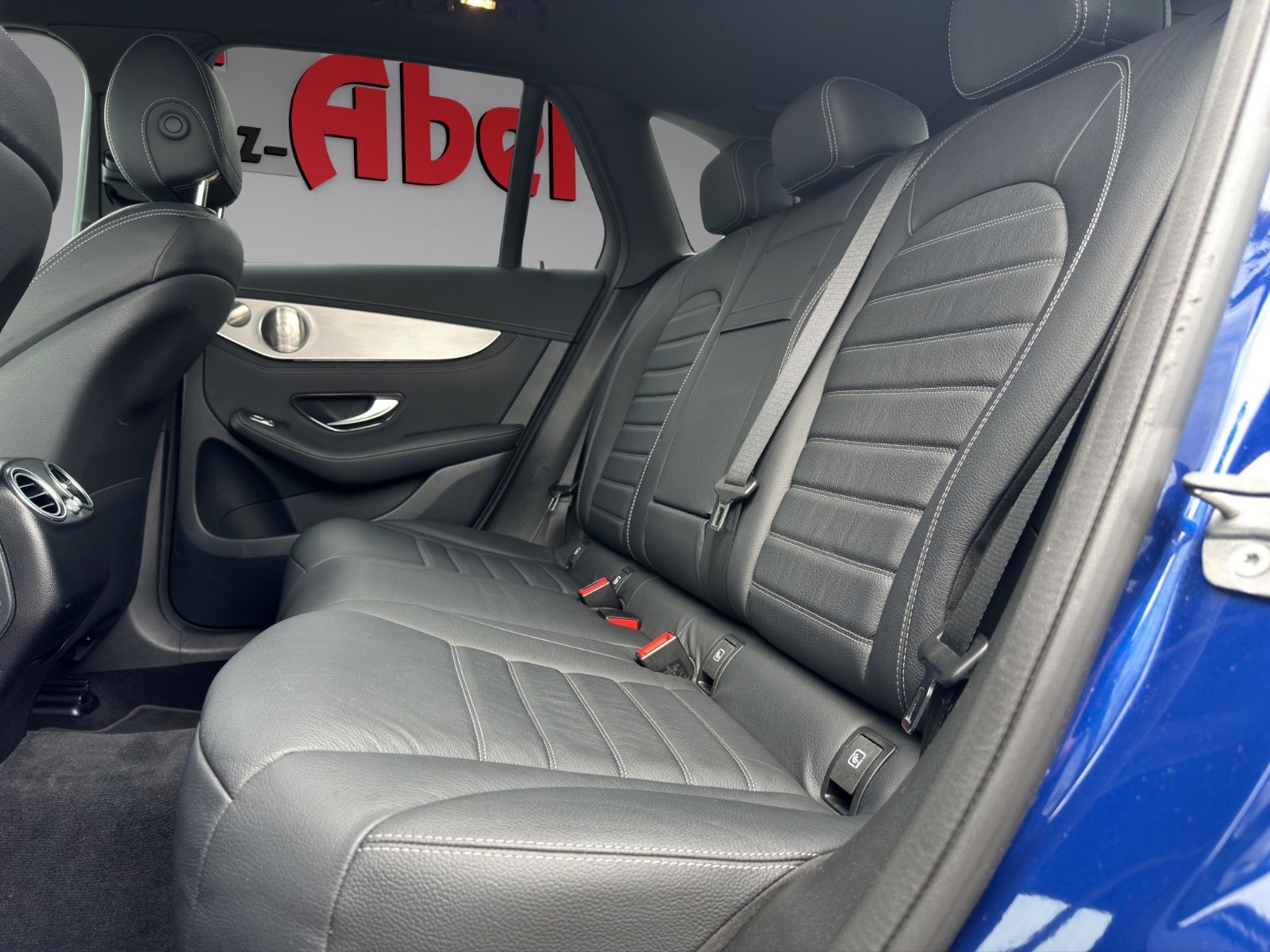 Mercedes-Benz GLC 300 e 4MATIC - Samsaru's Car Outlet