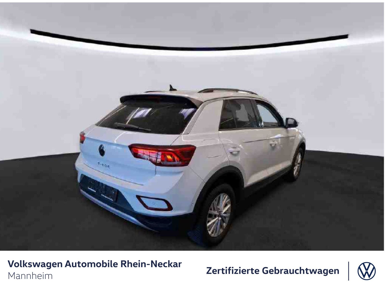 Volkswagen T-Roc 1.0 TSI Life - Samsaru's Car Outlet