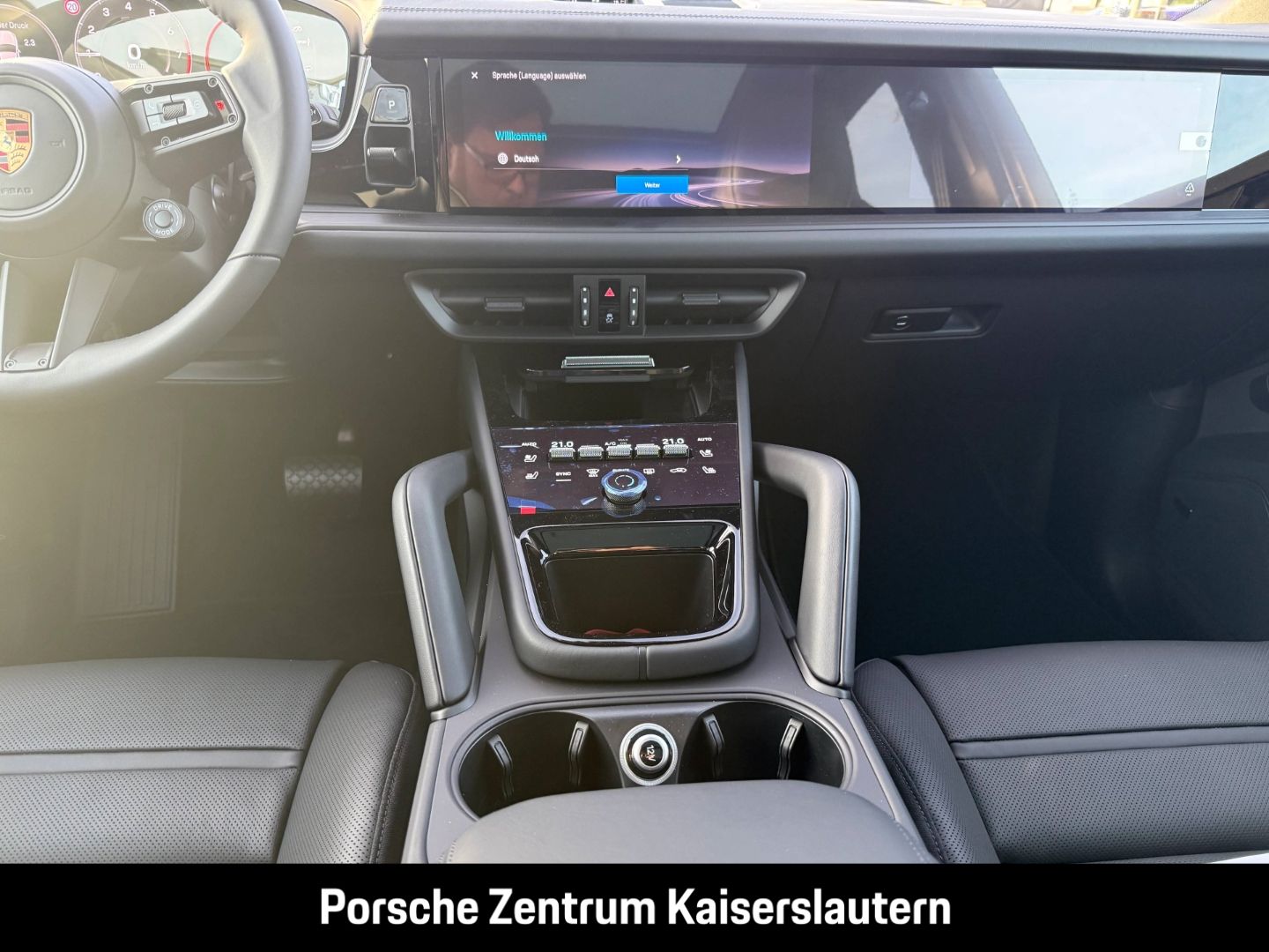 Porsche Cayenne E-Hybrid Black Edition HA-Lenkung 21-Zol