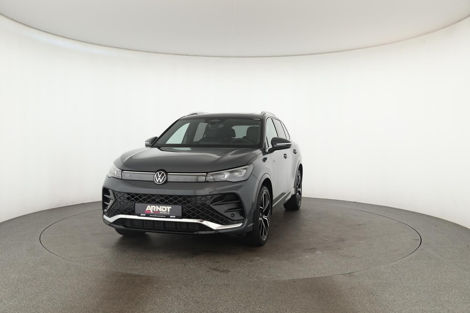 Volkswagen Tiguan 2.0 TDI 4M DSG R-Line Leder Pano Navi 360