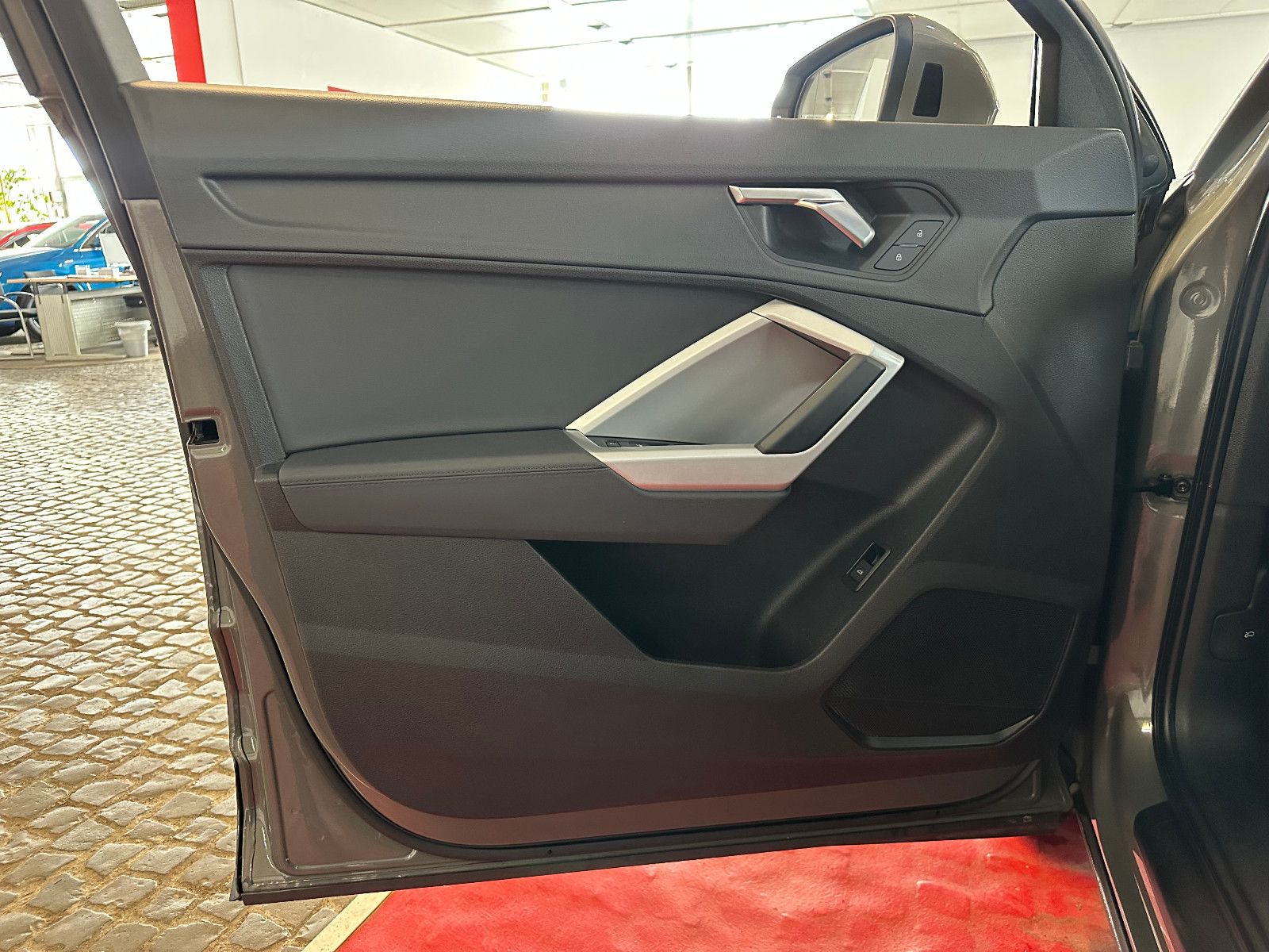 Audi Q3 Sportback 45 TFSI quattro - Samsaru's Car Outlet