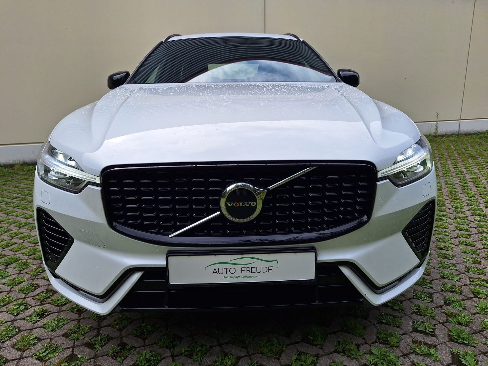 Volvo XC 60 R Design Plug-In Pano. Kamera AHK AWD