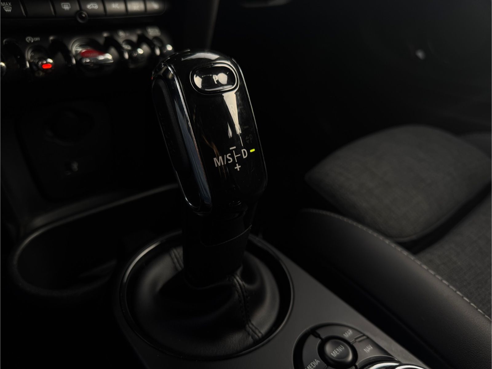 MINI COOPER AUTOMATIK - Samsaru's Car Outlet