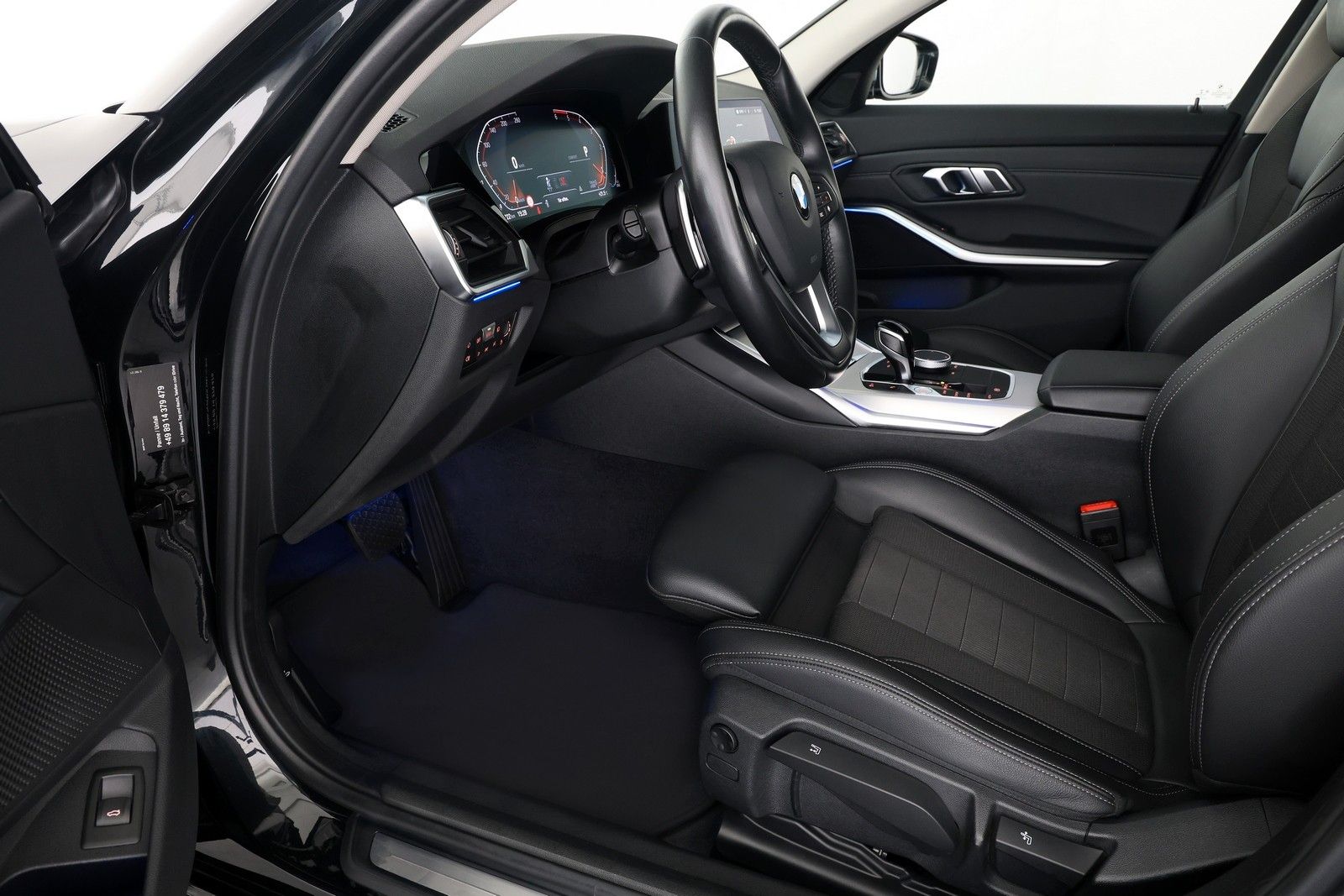 BMW 330d Touring Sport Line - Samsaru's Car Outlet