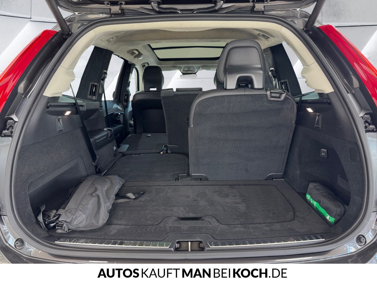 Volvo XC90 T8 Plug-In AWD Ultimate - Samsaru's Car Outlet