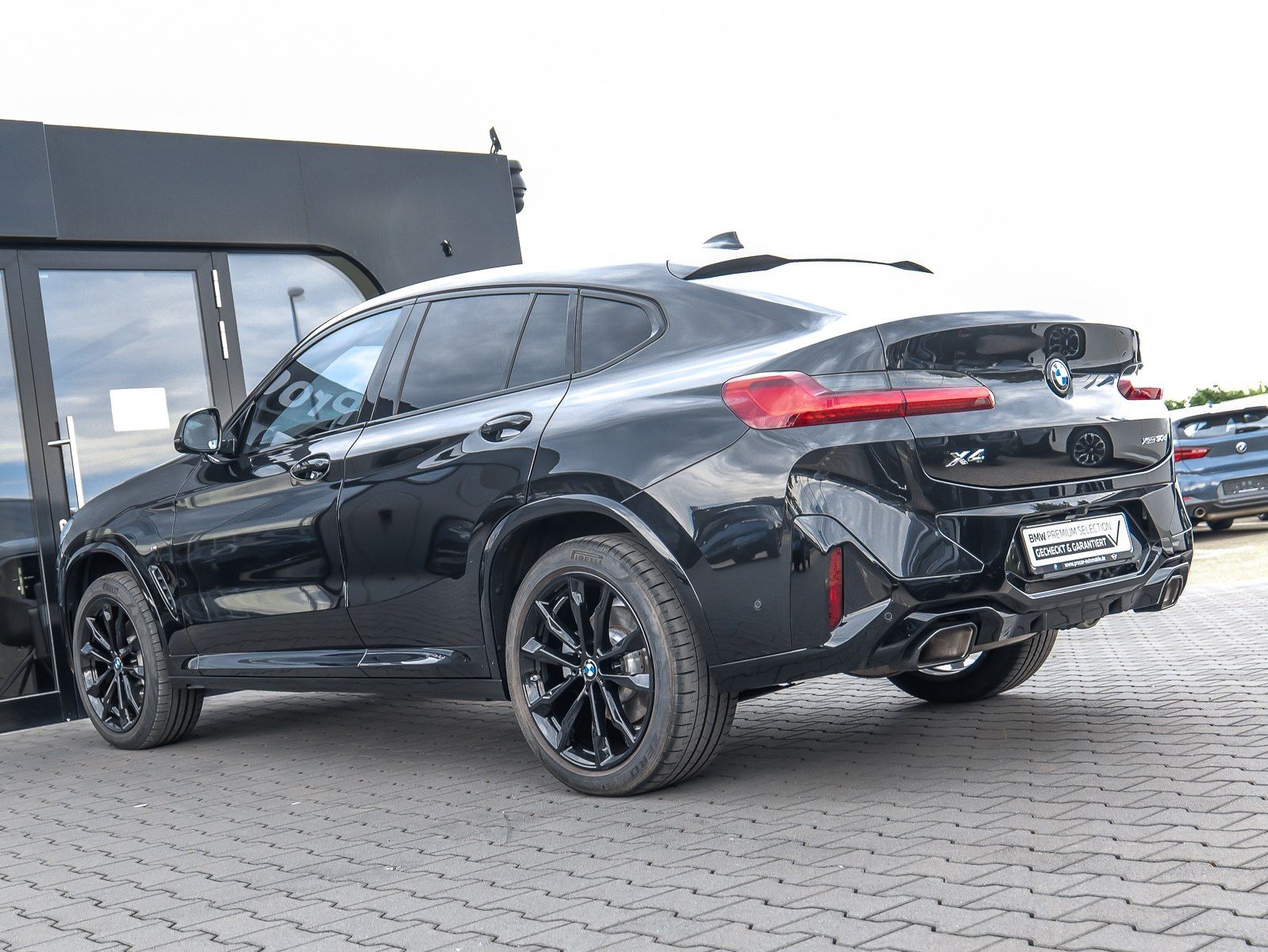BMW X4 xDrive30d M Sport PANO ACC AHK RFK NAVI LED