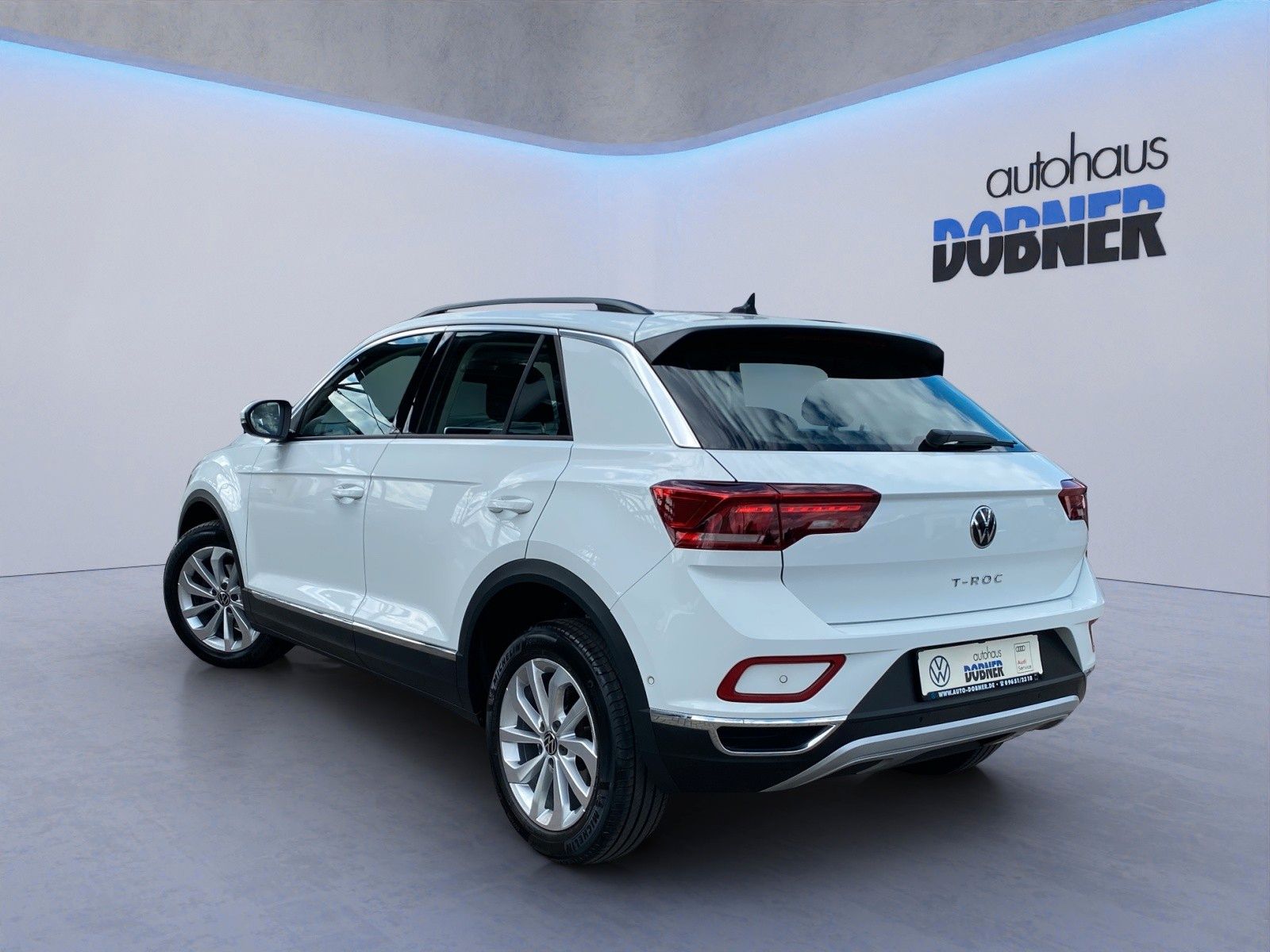 Volkswagen T-Roc 2.0 TDI STYLE - Samsaru's Car Outlet
