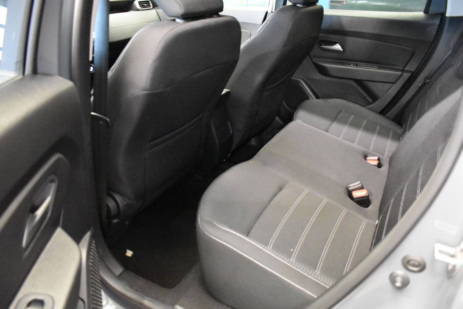 Dacia Duster Journey TCE150 Aut - Samsaru's Car Outlet