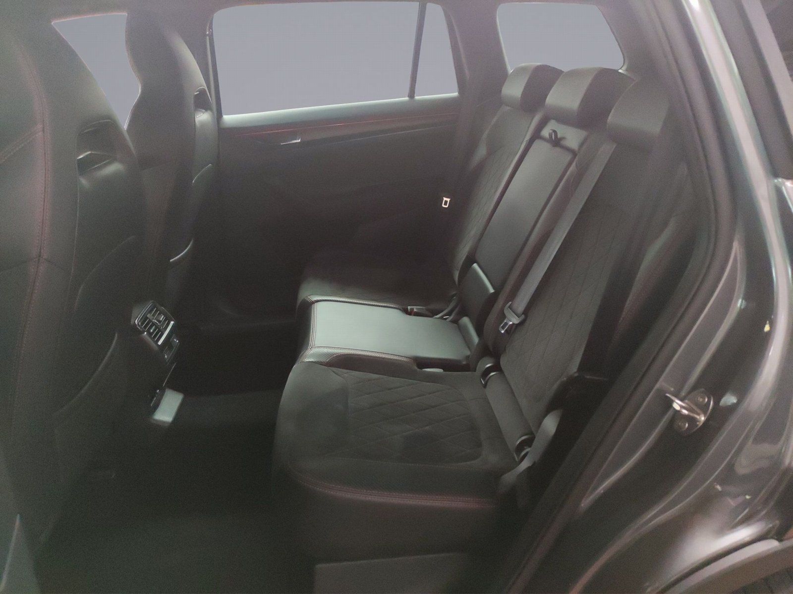 Skoda Kodiaq RS 2.0 TSI DSG 245 PS 4x4 AHK NAVI PANO