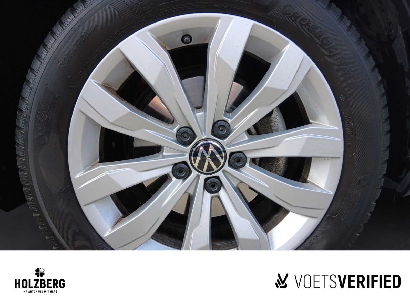 Volkswagen T-Roc 1.5 TSI Sport DSG - Samsaru's Car Outlet
