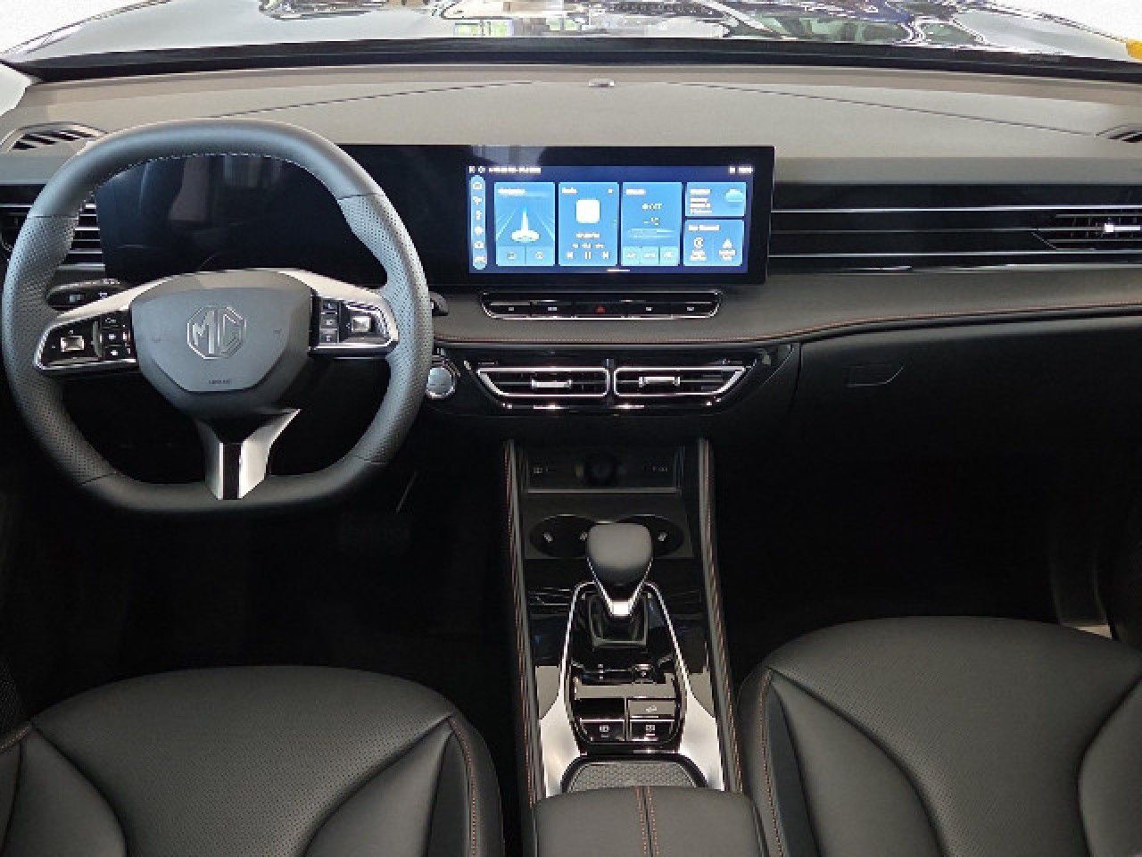 MG HS PHEV Luxury LED SiHz Navi Leder ACC 2-ZKlima