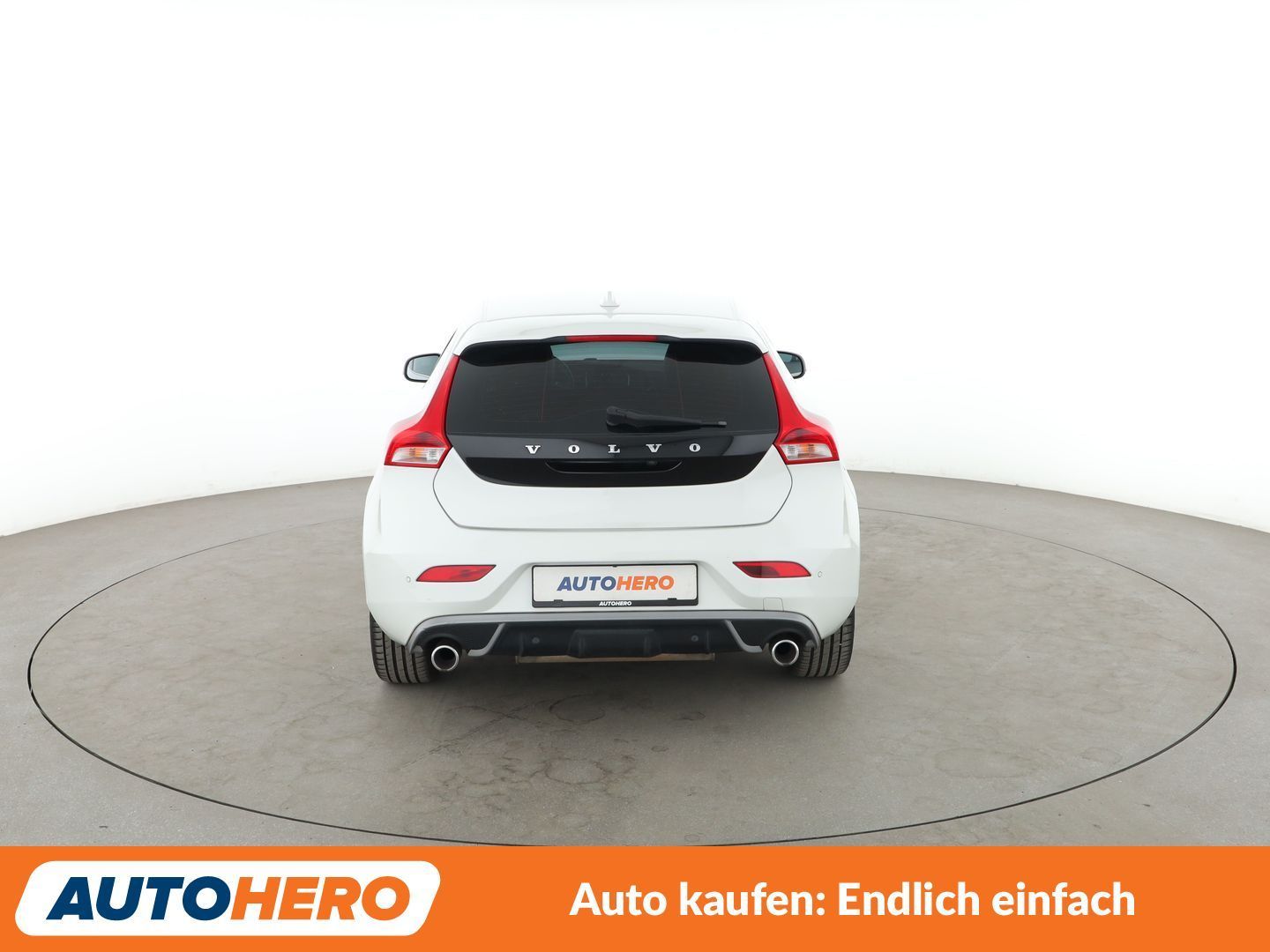 Volvo V40 2.0 T2 R-Design*NAVI*TEMPO*CAM*PDC*SHZ*