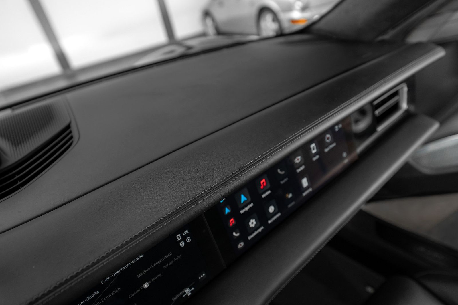 Porsche Taycan Cross Turismo Turbo #BURMESTER #MEGA SPEC