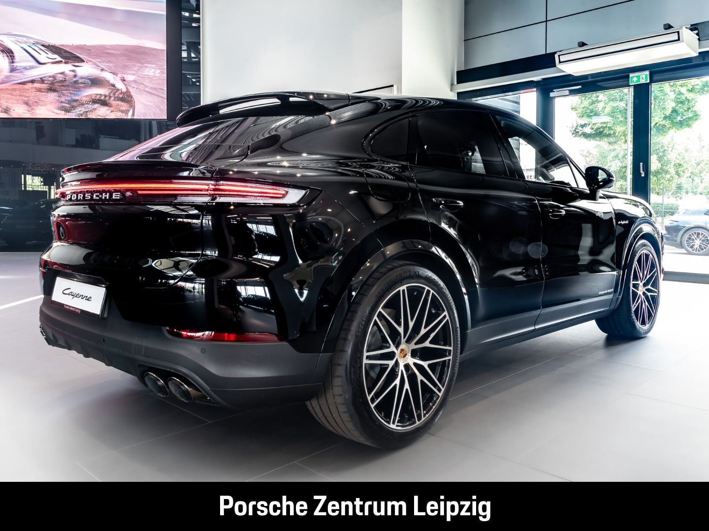 Porsche Cayenne E-Hybrid Coupe AHK Matrix Bose Abstandst
