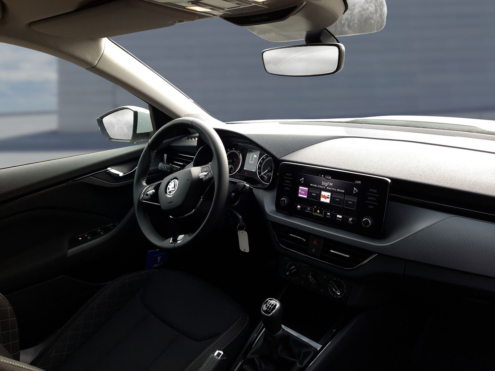 Skoda Kamiq 1.0 TSI Ambition - Samsaru's Car Outlet