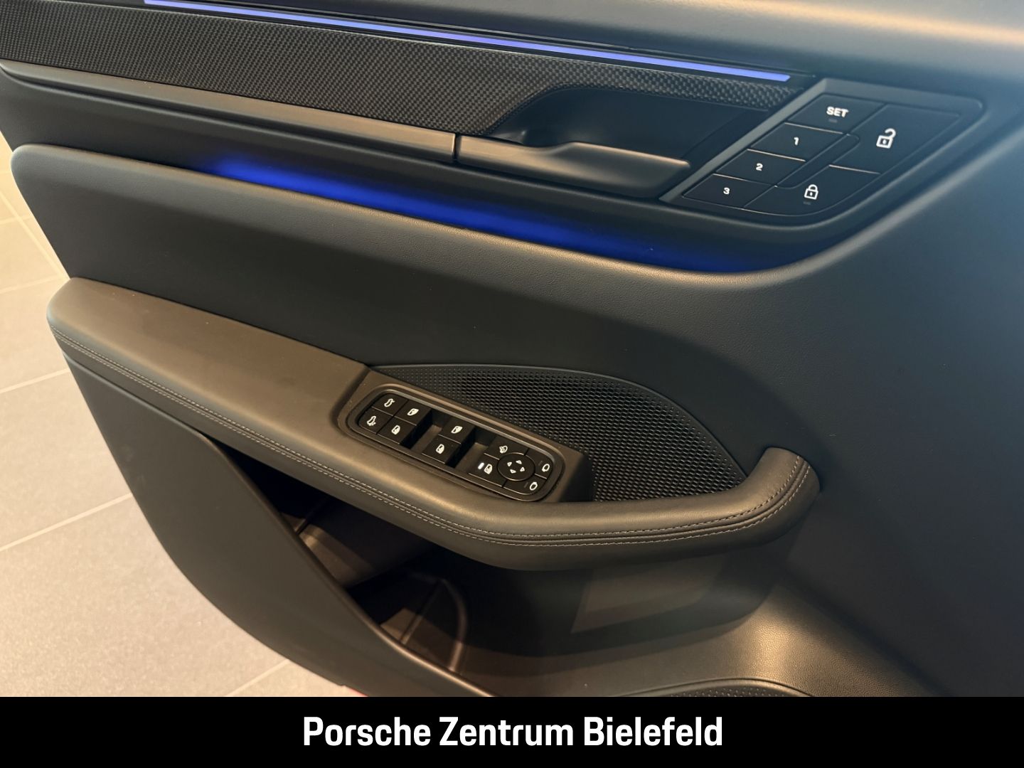 Porsche Macan Turbo HA-Lenkung InnoDrive Surround-View