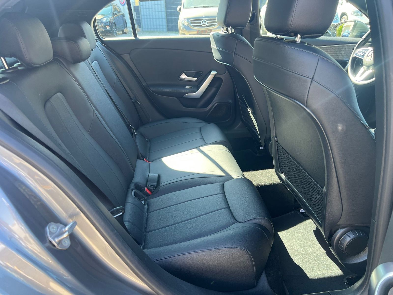 Mercedes-Benz A 200 - Samsaru's Car Outlet