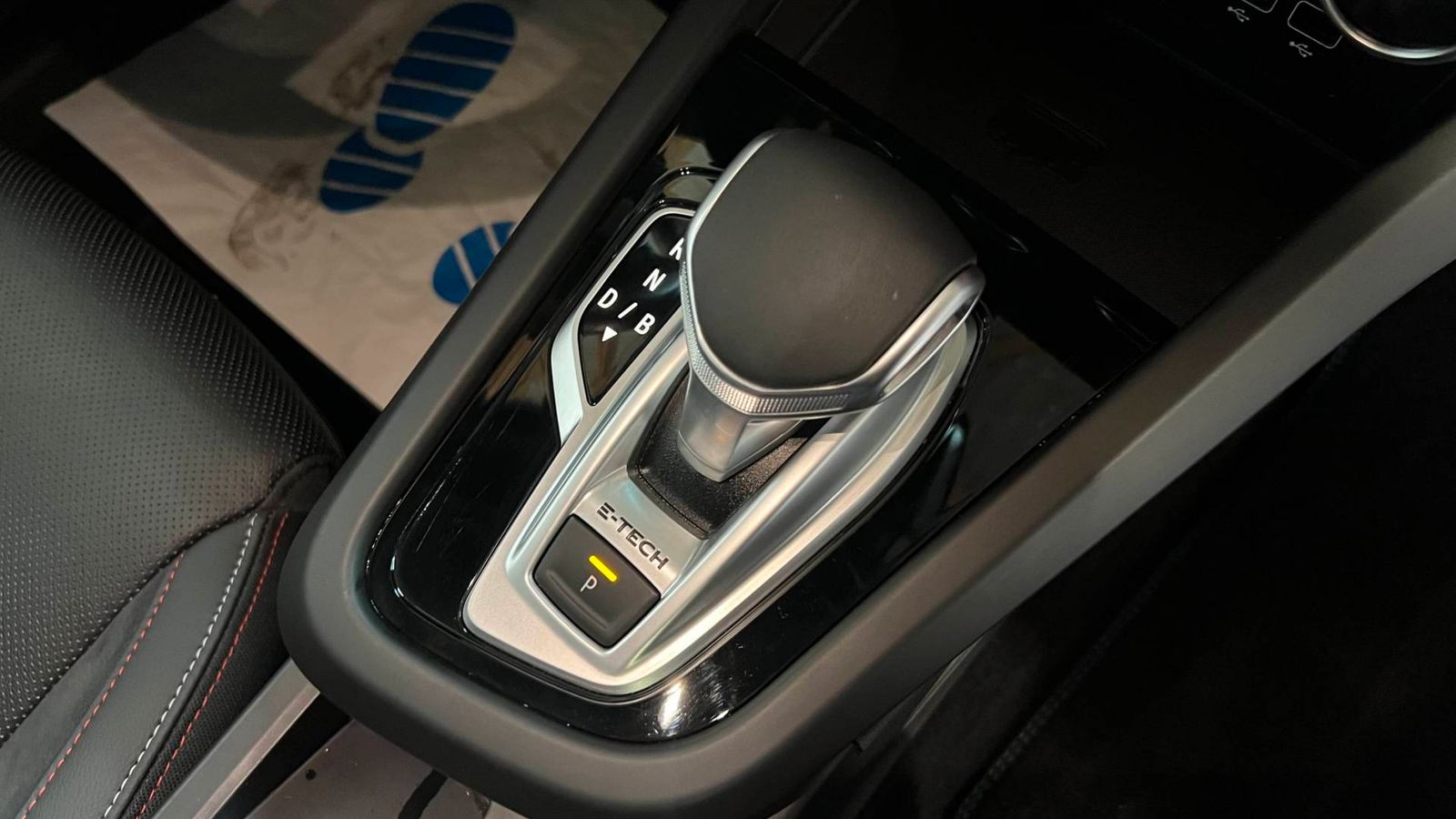 Renault Arkana 1.6 E-TECH Hybrid 145 R.S. Line - Samsaru's Car Outlet
