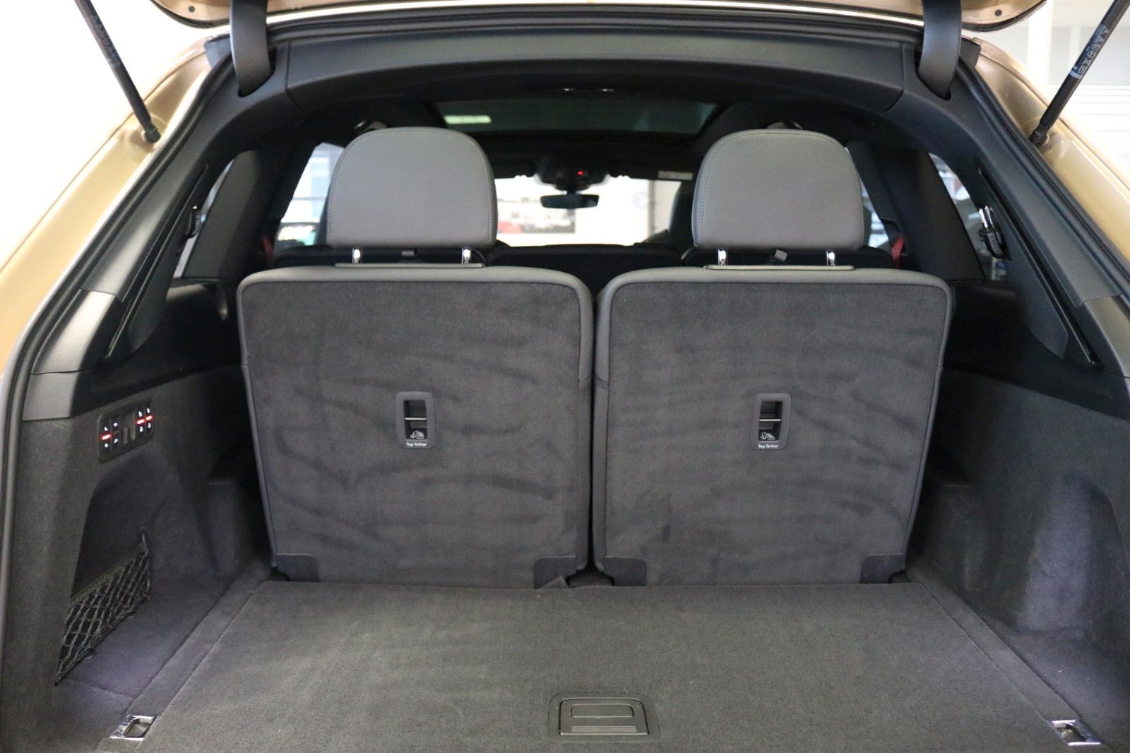 Audi Q7 S-Line competition plus Luft HUD Laser 7-Sitz