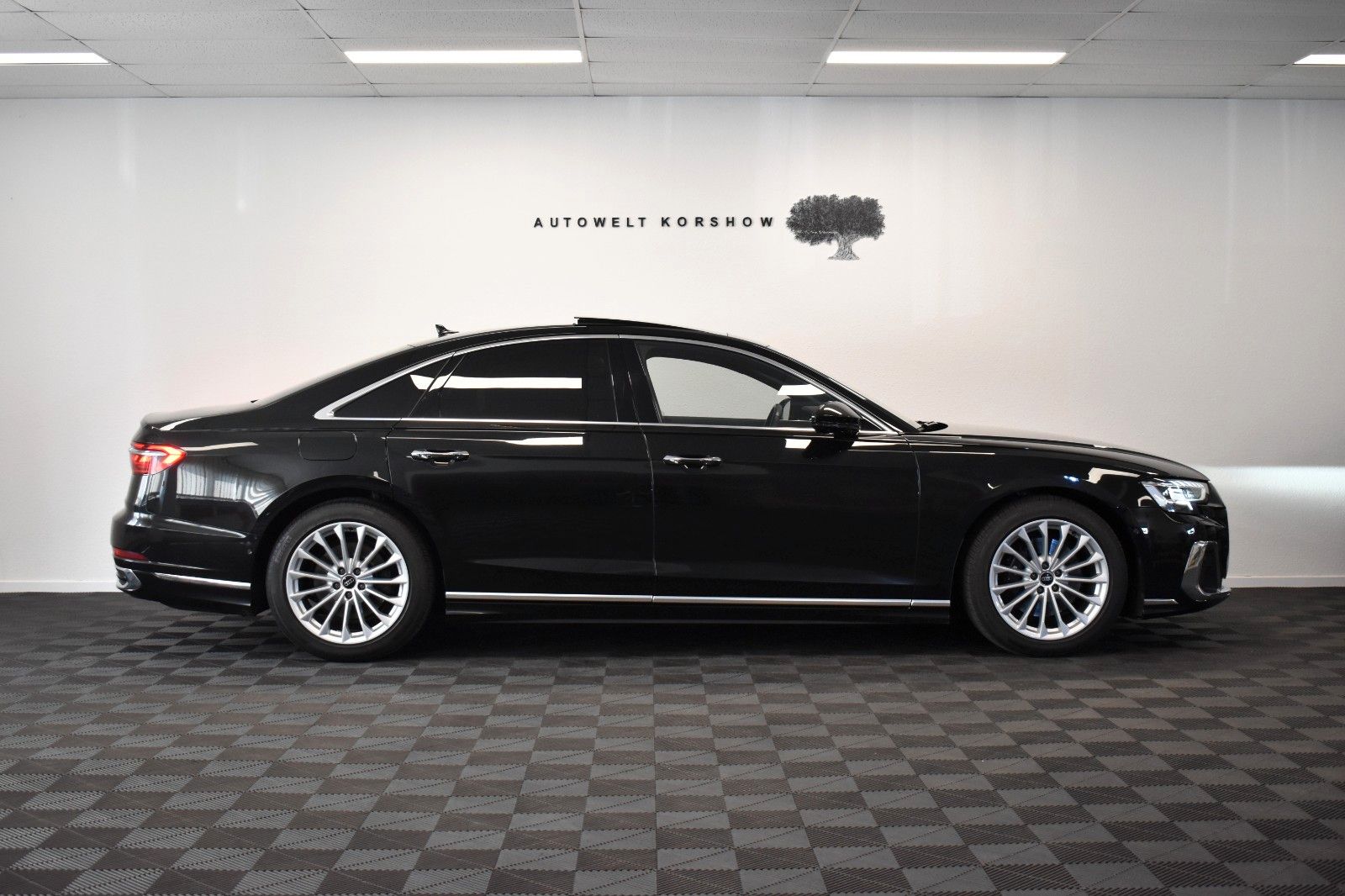 Audi A8 50 TDI quattro - Samsaru's Car Outlet