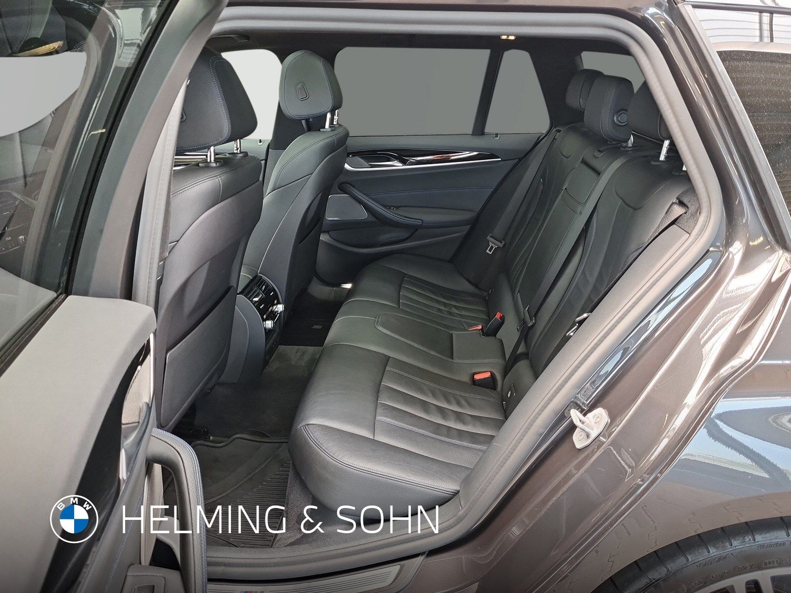 BMW 540d xDrive Touring M-Sport Head-Up HK HiFi Pano