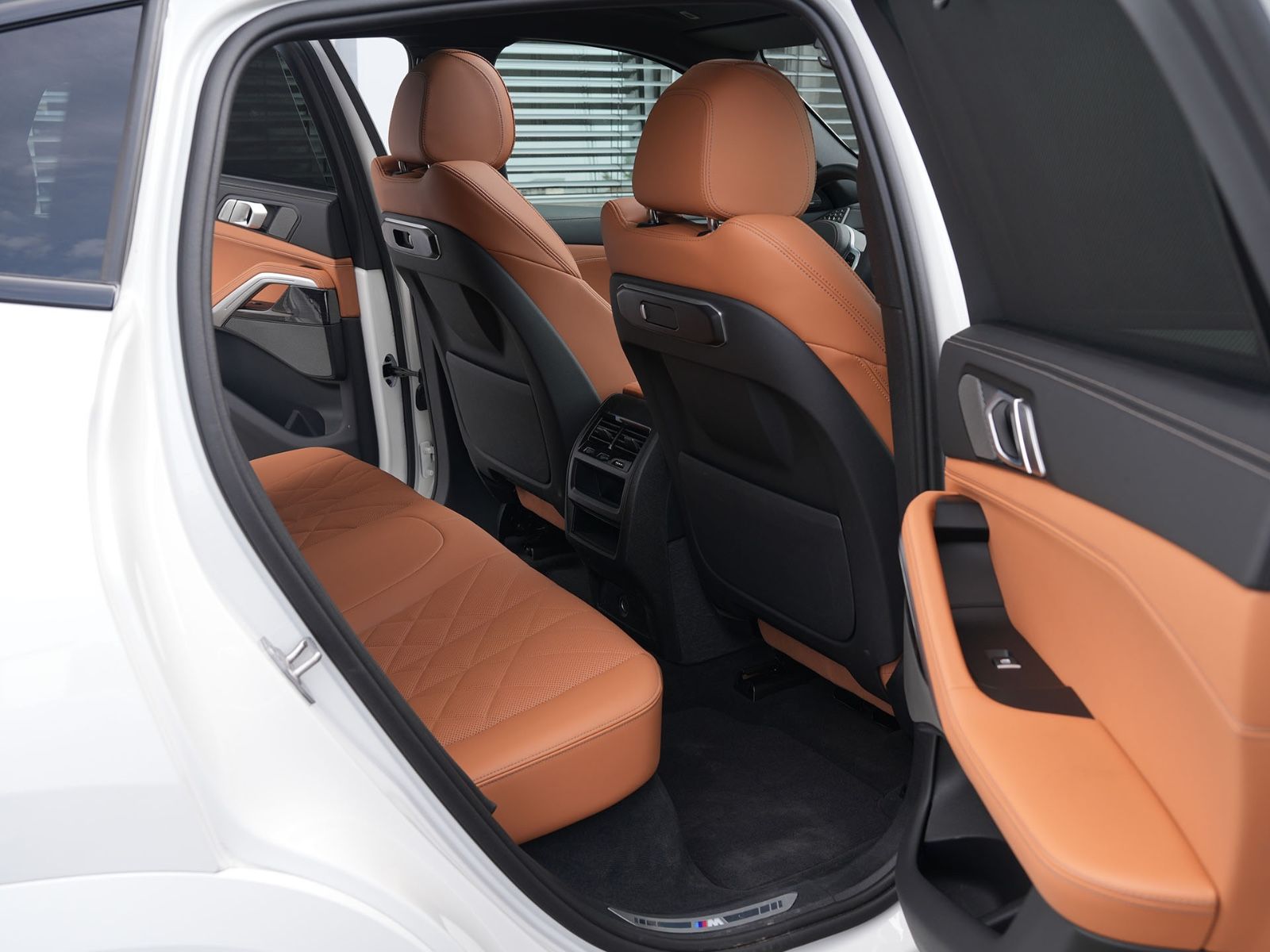 BMW X6 xDrive30d M Sport - Samsaru's Car Outlet