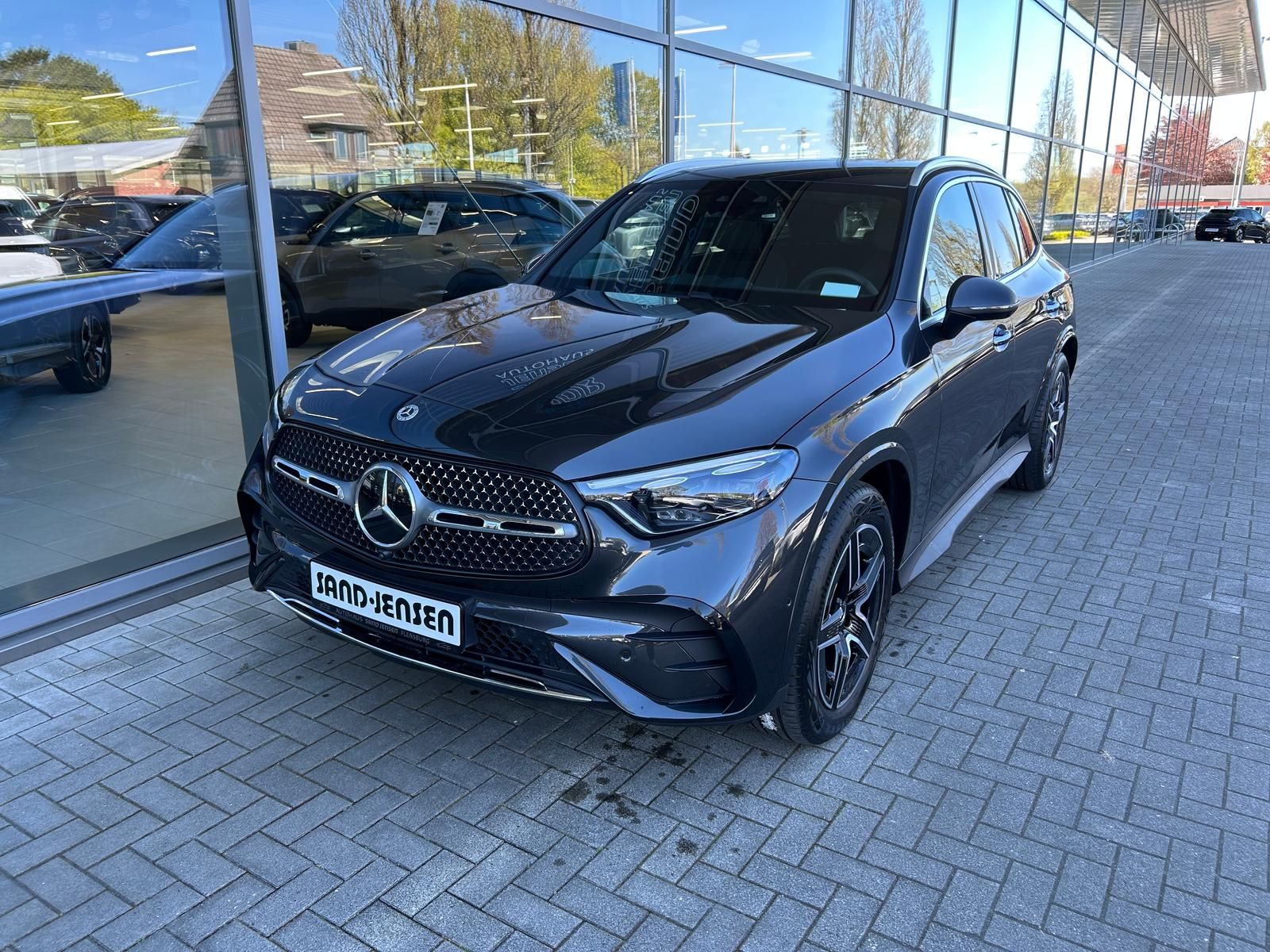 Mercedes-Benz GLC 300 d 4M AMG Line Premium Fahrass+ AHK Distr