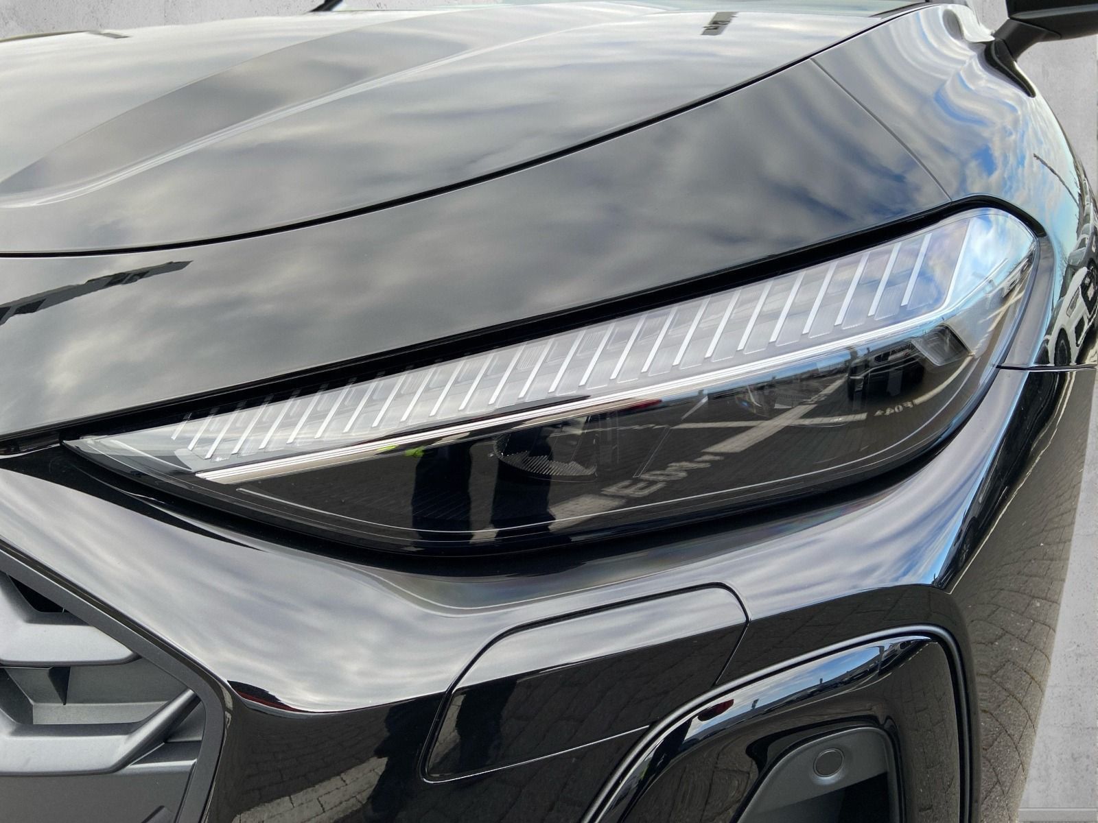 Audi A5 Avant TFSI qu. S line*LED*HuD*AHK*20Zoll**