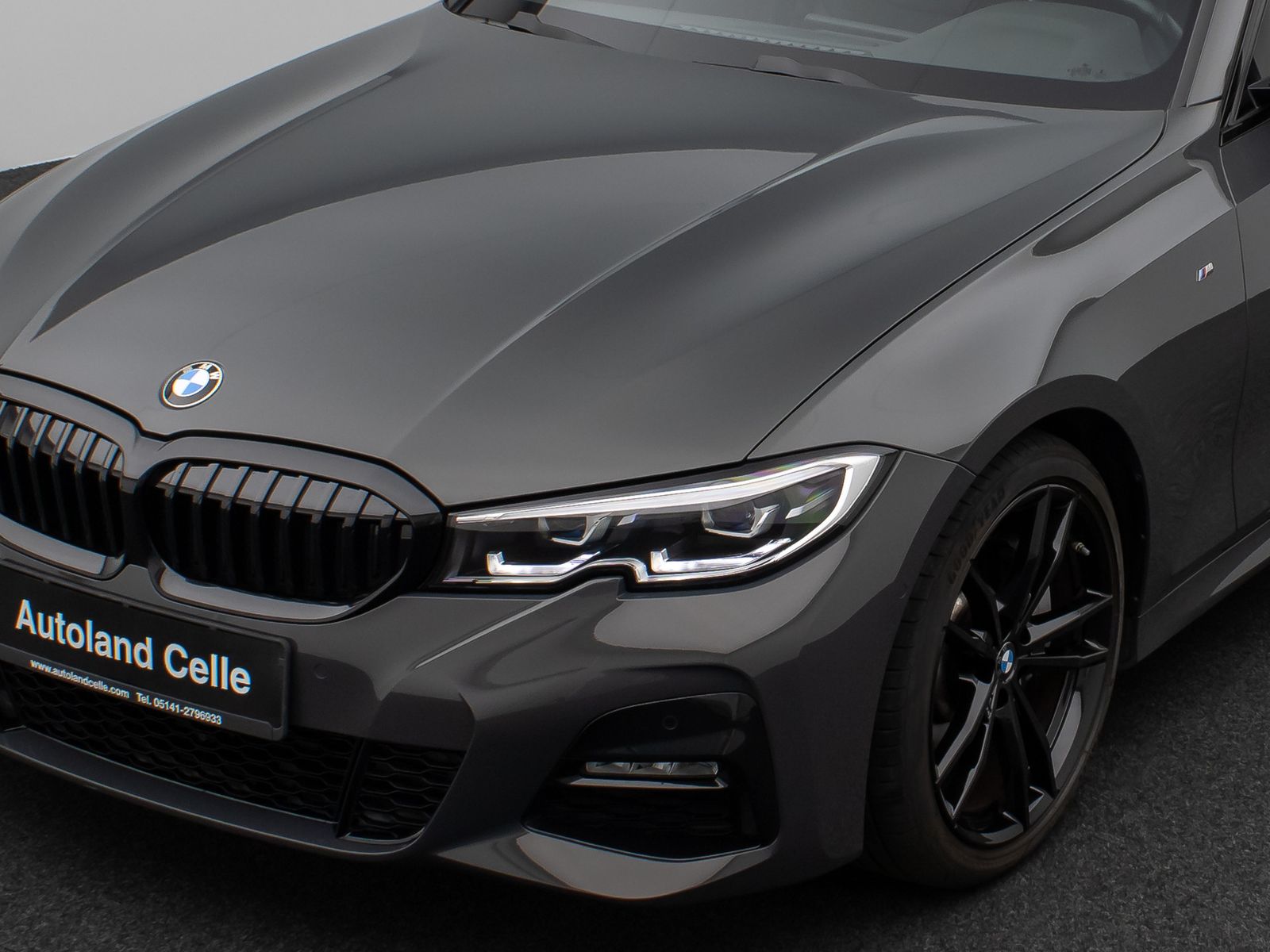 BMW 330i M Sport - Samsaru's Car Outlet