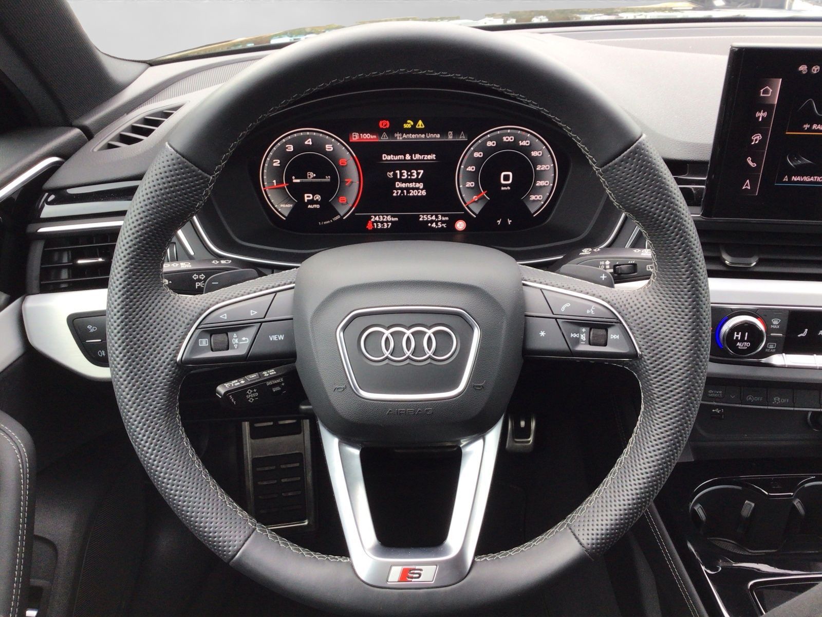 Audi A4 Avant 40 TFSI Q 2x S LINE LM19 AHK MATRIX-LED
