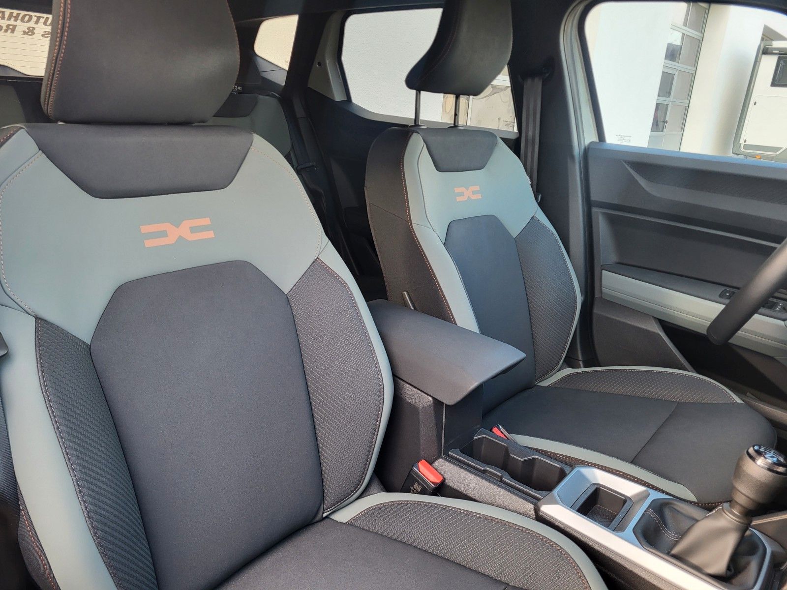 Dacia Duster III TCe 130 Extreme - Samsaru's Car Outlet