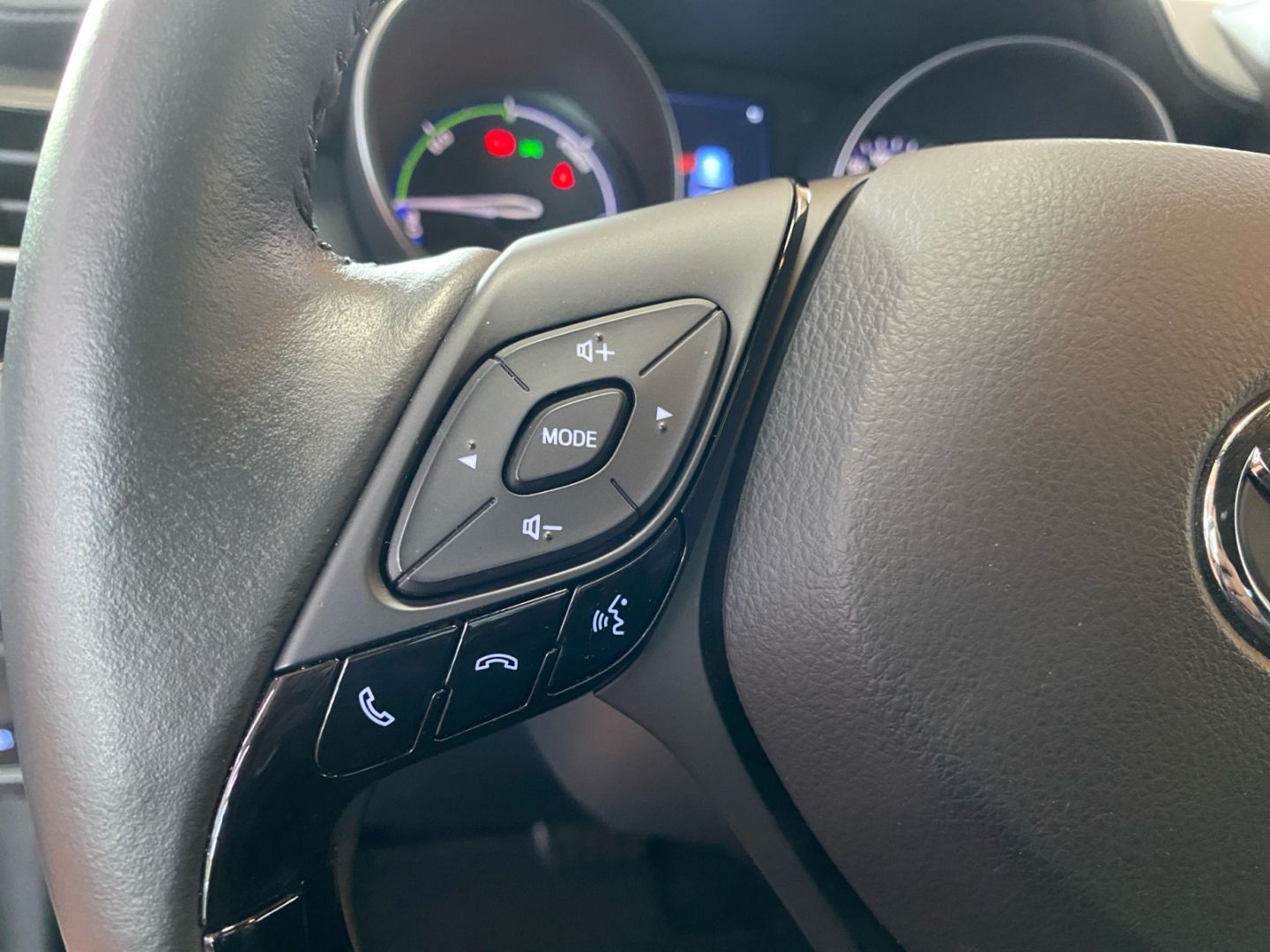 Toyota C-HR 2.0 Hybrid Team D *LED*ACC*CarPlay*CAM*SHZ*