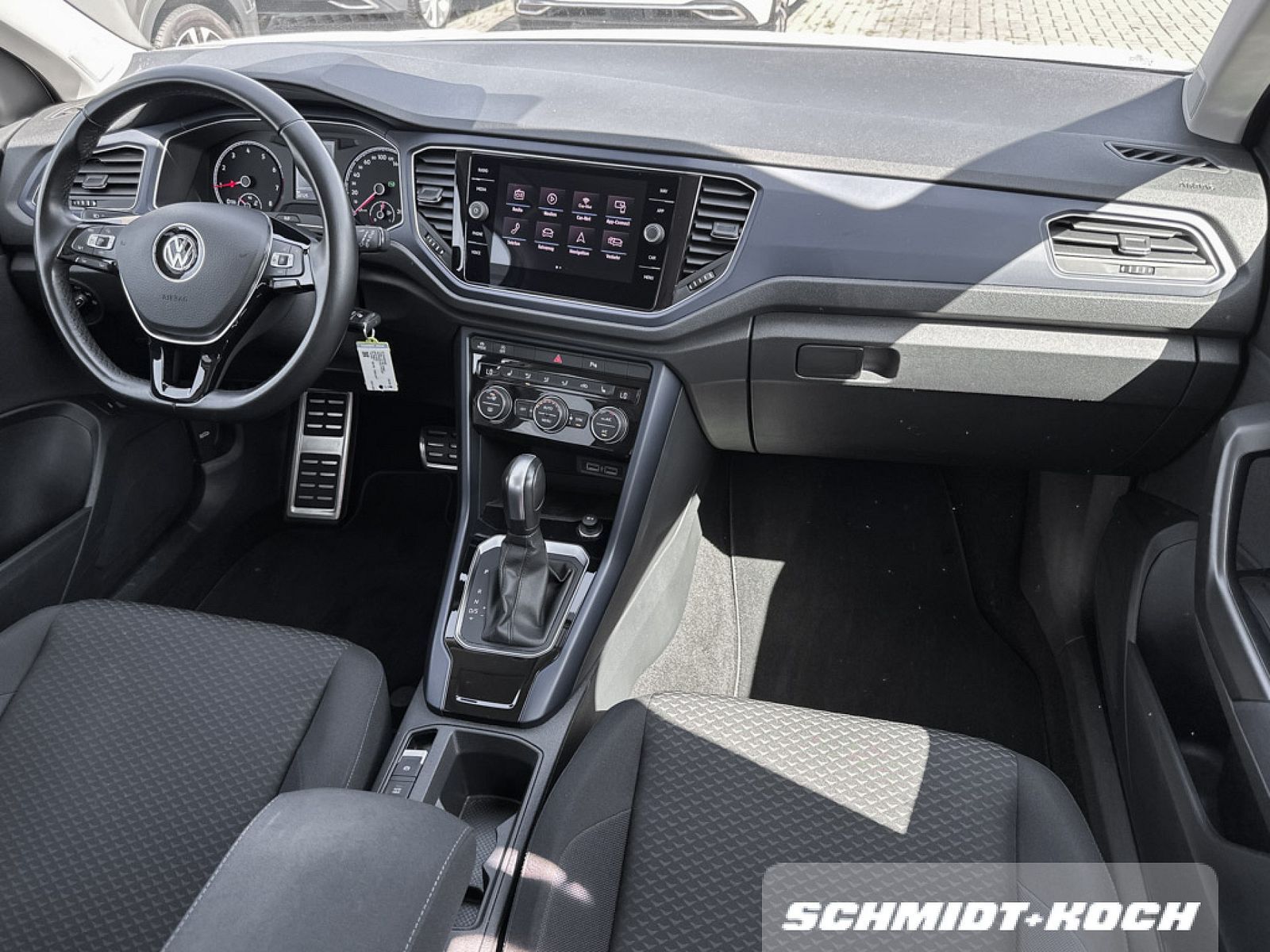 Volkswagen T-Roc 1.5 TSI ACT United DSG - Samsaru's Car Outlet
