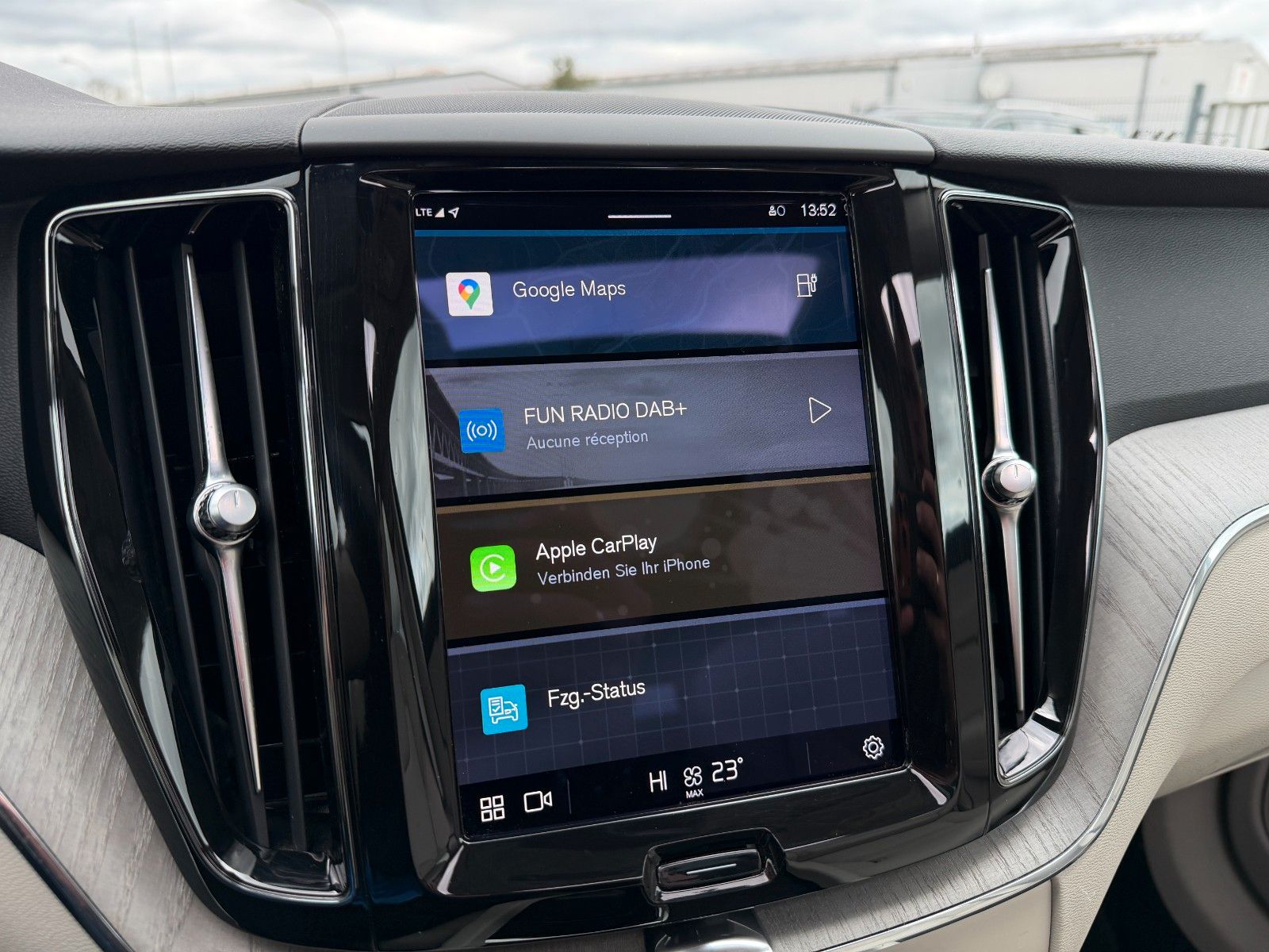 Volvo XC60 T6 253 +145 R-Design AWD Ultimate Dark*Pano