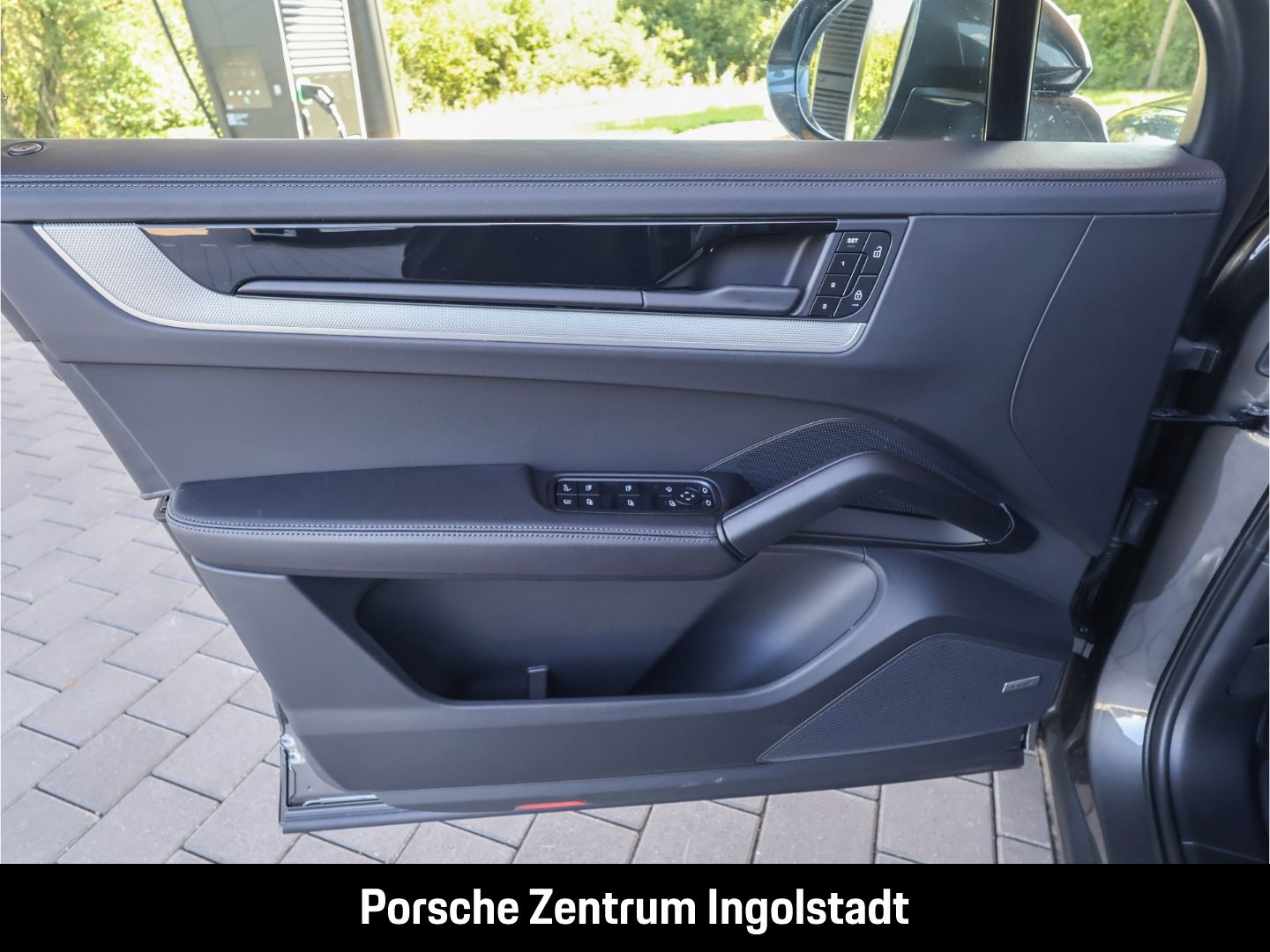 Porsche Cayenne E-Hybrid, Panorama, el. AHK, Luftfederun