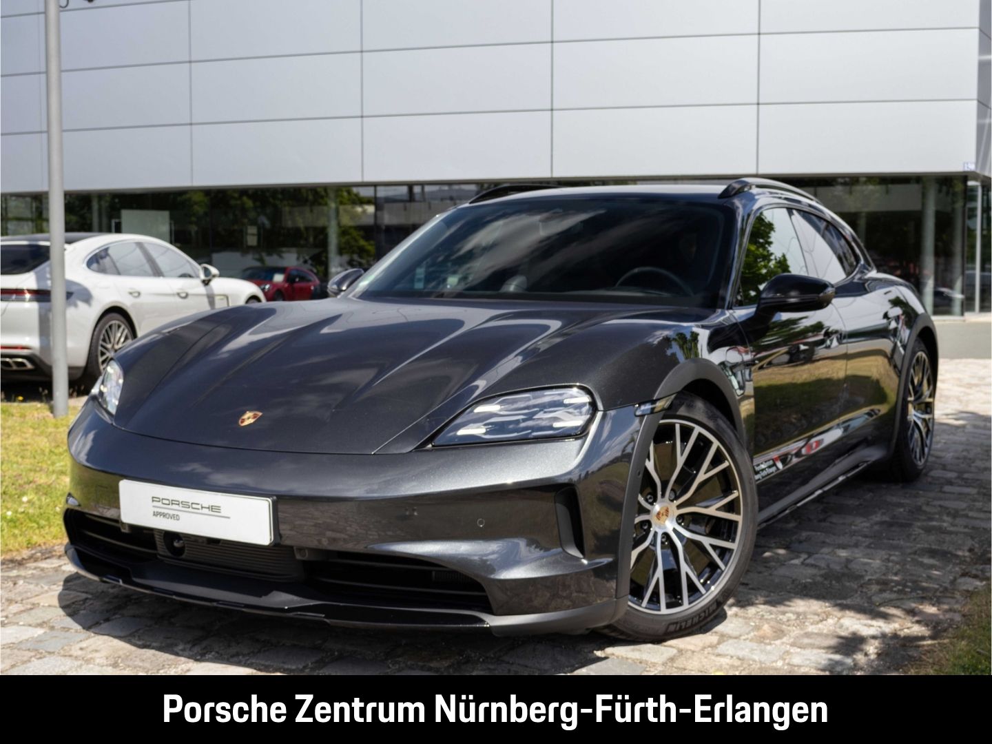 Porsche Taycan 4S Cross Turismo Achslenkung HD-Matrix In