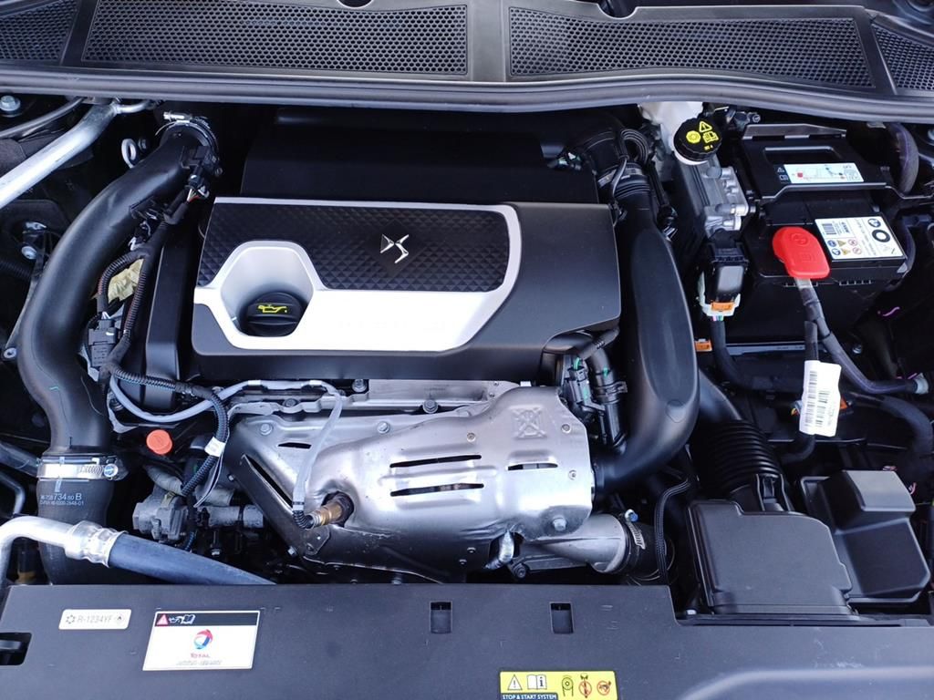 DS Automobiles DS4 Performance Line +
