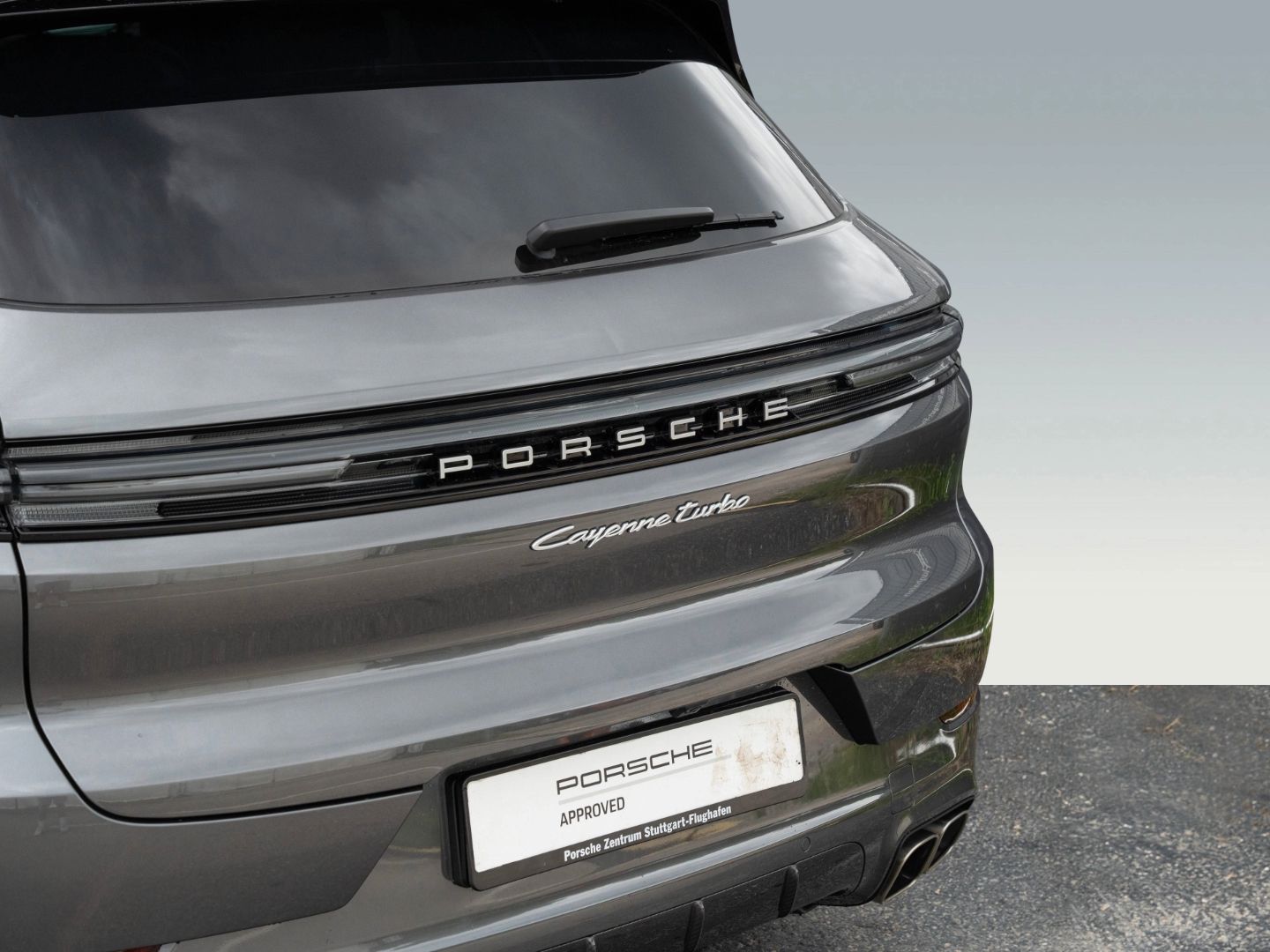Porsche Cayenne Turbo E-Hybrid PDCC Carbon Design Paket