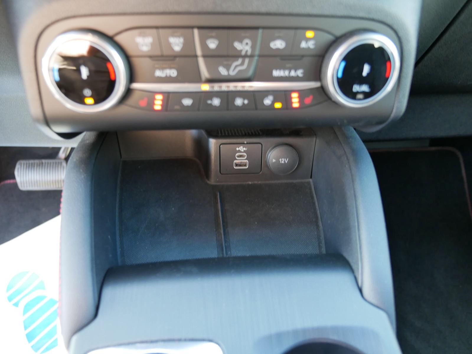 Ford Kuga Plug-In Hybrid ST-Line X - Samsaru's Car Outlet