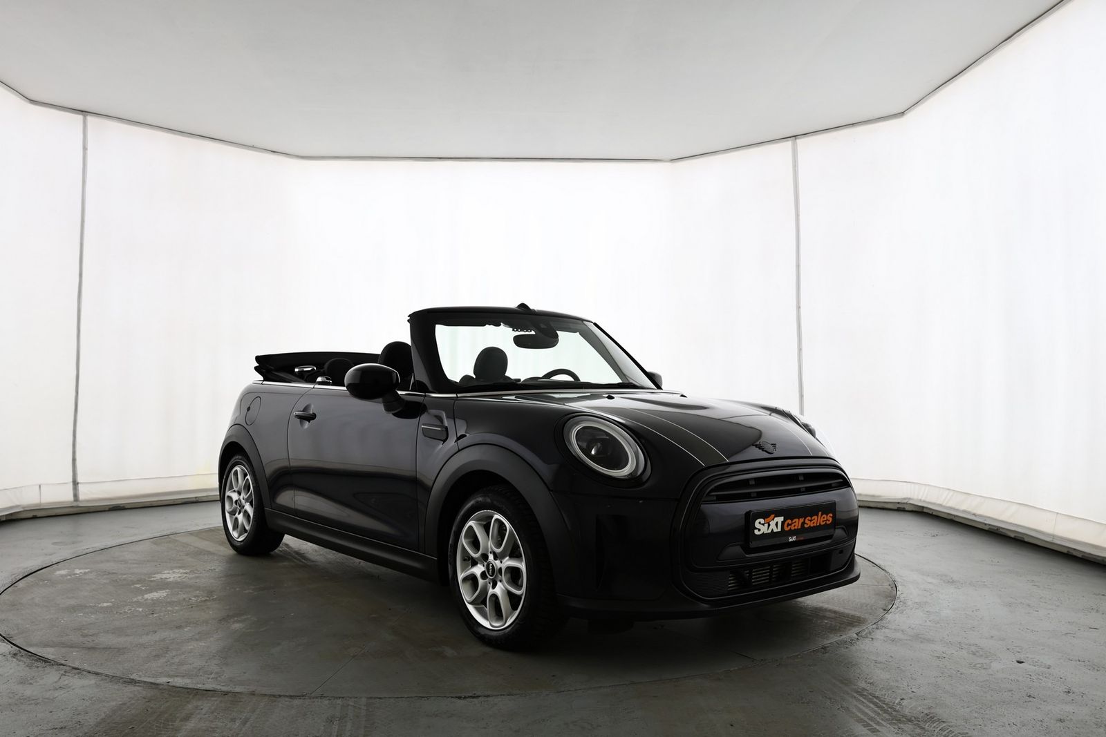 MINI Cooper Cab. Classic Trim - Samsaru's Car Outlet