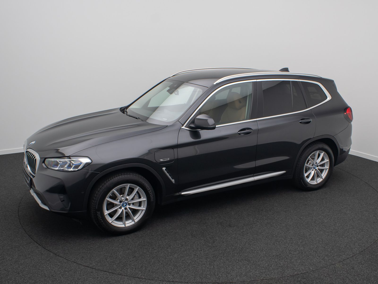 BMW X3 xD30e Alarm HUD DAB Laser Kamera Sport Leder