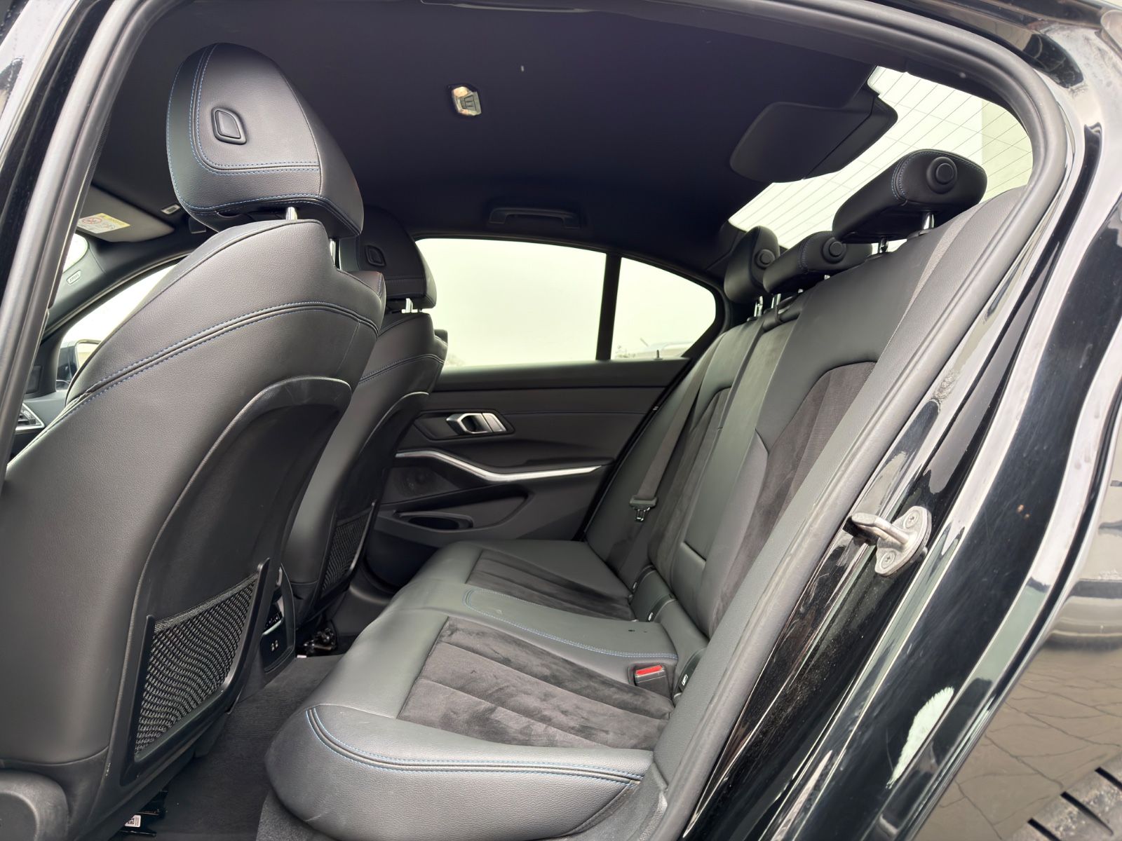 BMW 320d Lim. xDrive M Sport ACC CarPlay Lane RFK