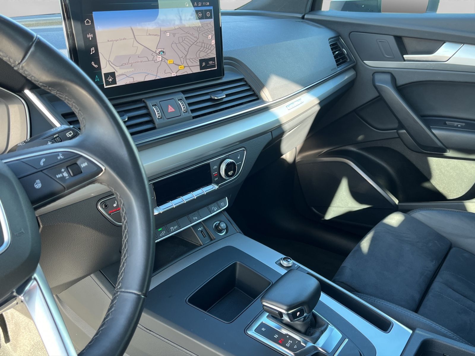 Audi Q5 S Line 50 TFSIe quattro AHK+LED+Navi+ACC+Sthz
