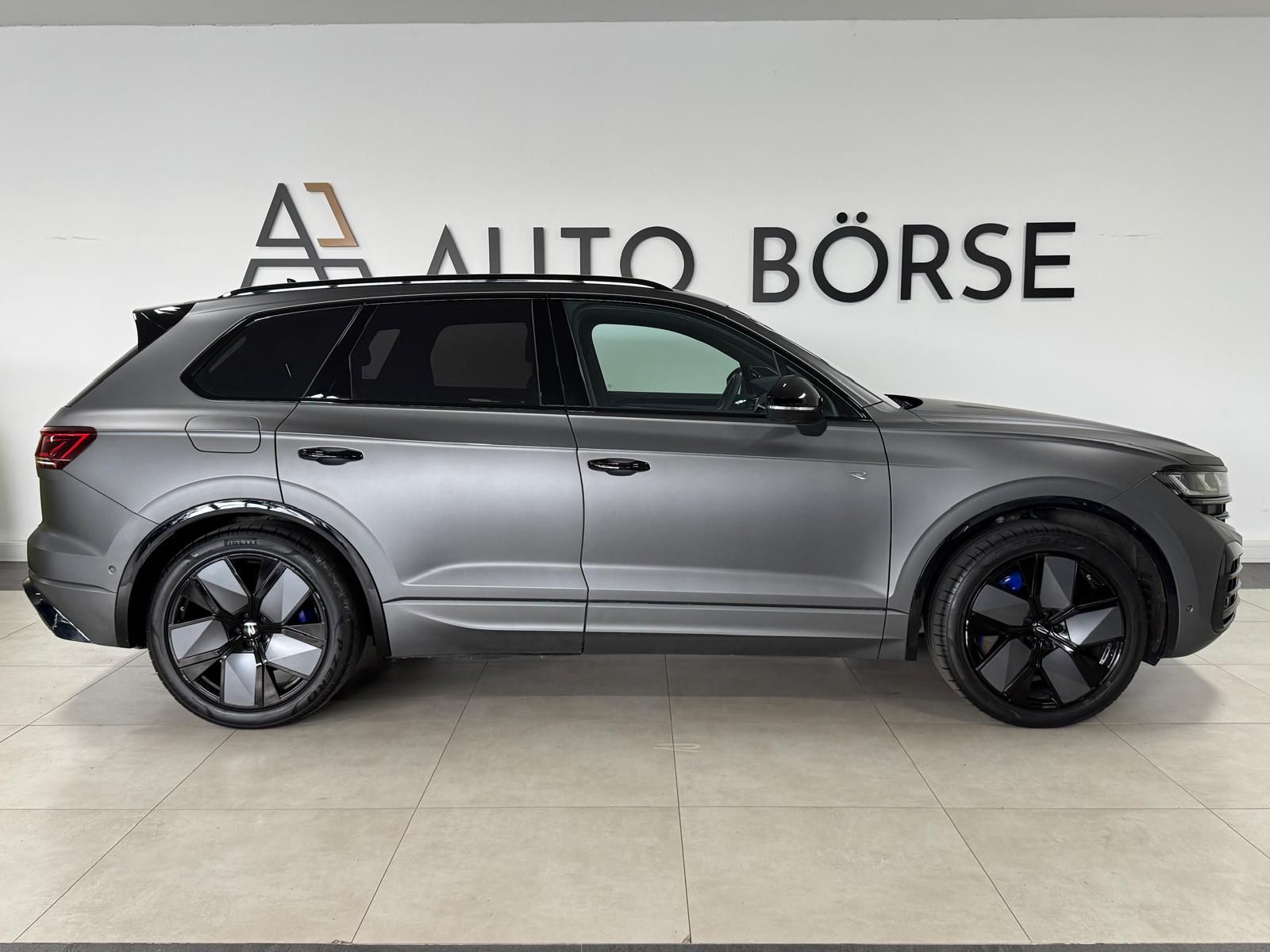 Volkswagen Touareg R 4M eHybrid*LUFT*ACC*HUD*DYNAUDIO*MATT*