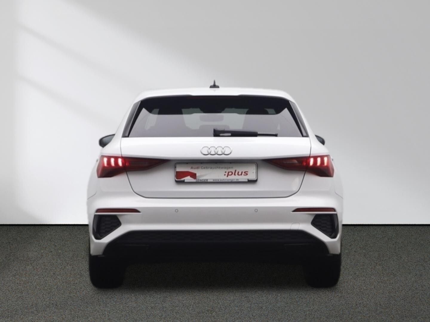 Audi A3 Sportback 45 TFSI e S line S tronic MMI LED