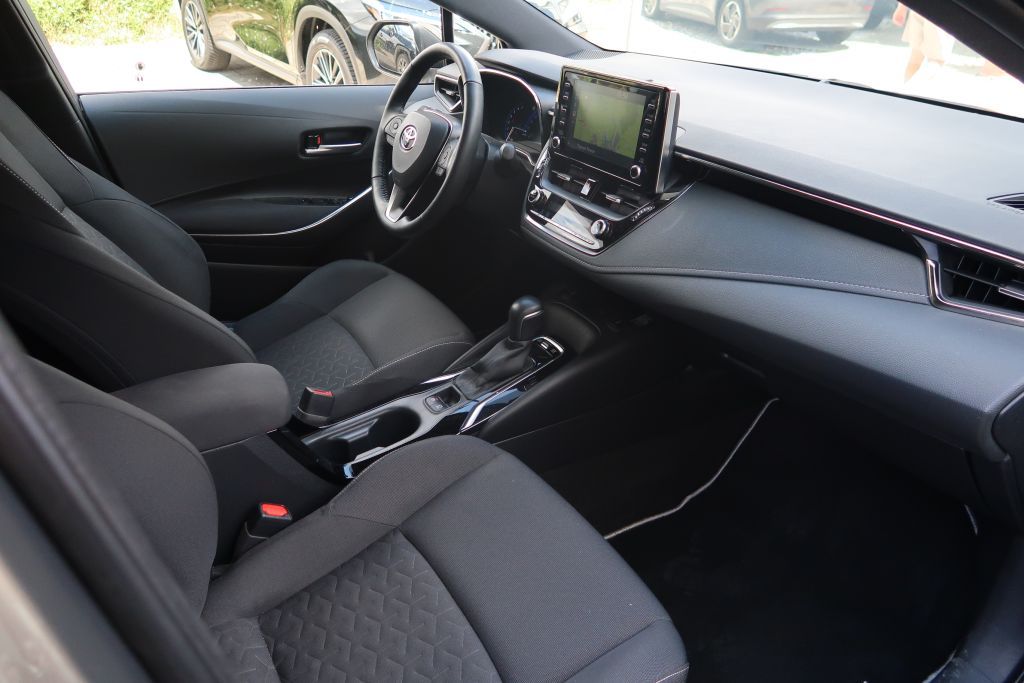 Toyota Corolla 1.8 Hybrid - Samsaru's Car Outlet