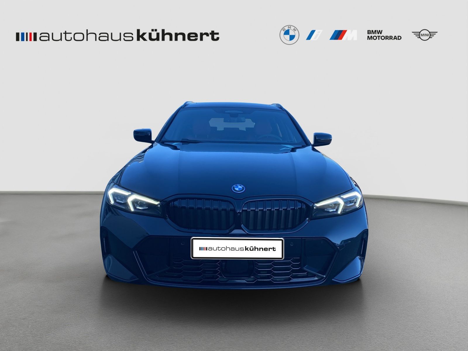 BMW 330e Touring xDrive ///M-Sport PRO ACC PanoSD 36