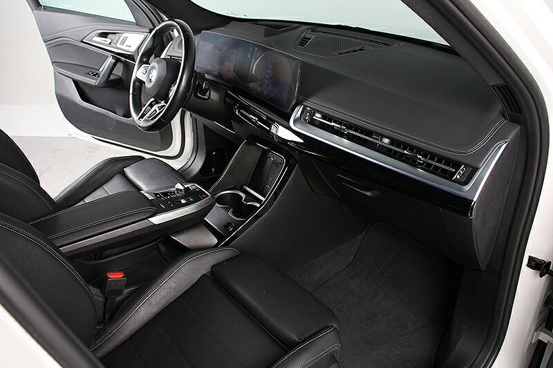 BMW X1 xDrive23d M Sportpaket - Samsaru's Car Outlet
