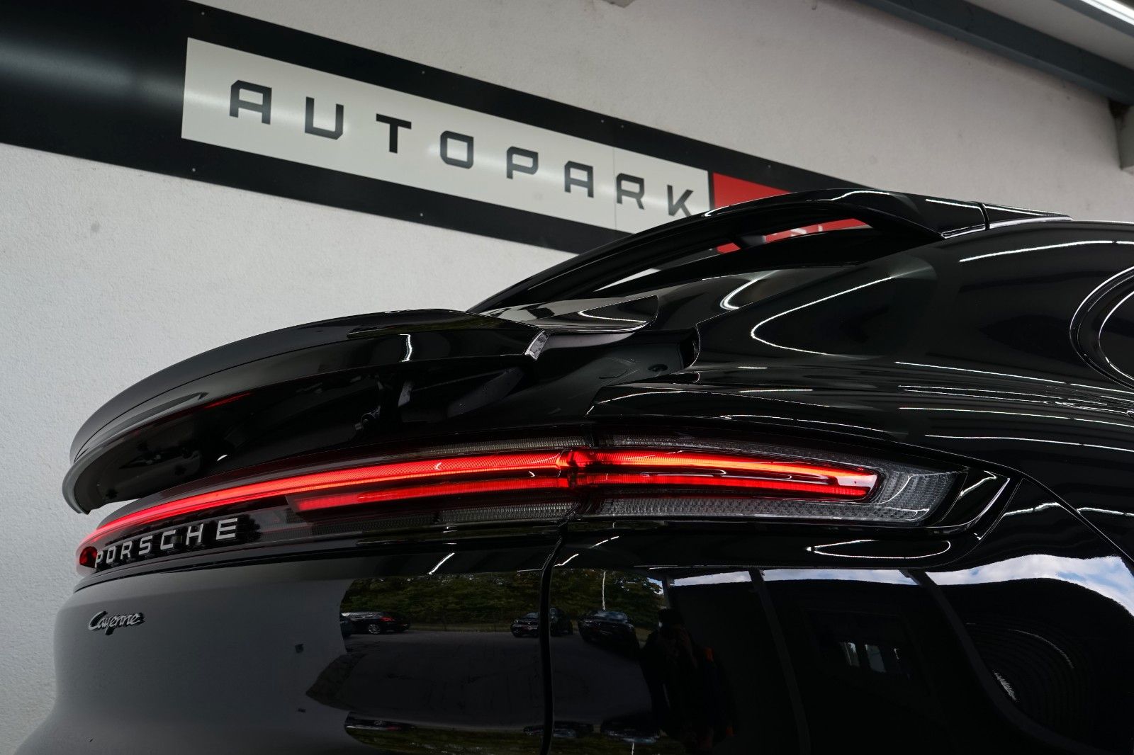 Porsche Cayenne Coupe E-Hybrid/P-Display/AHK/BOSE/14W/AC